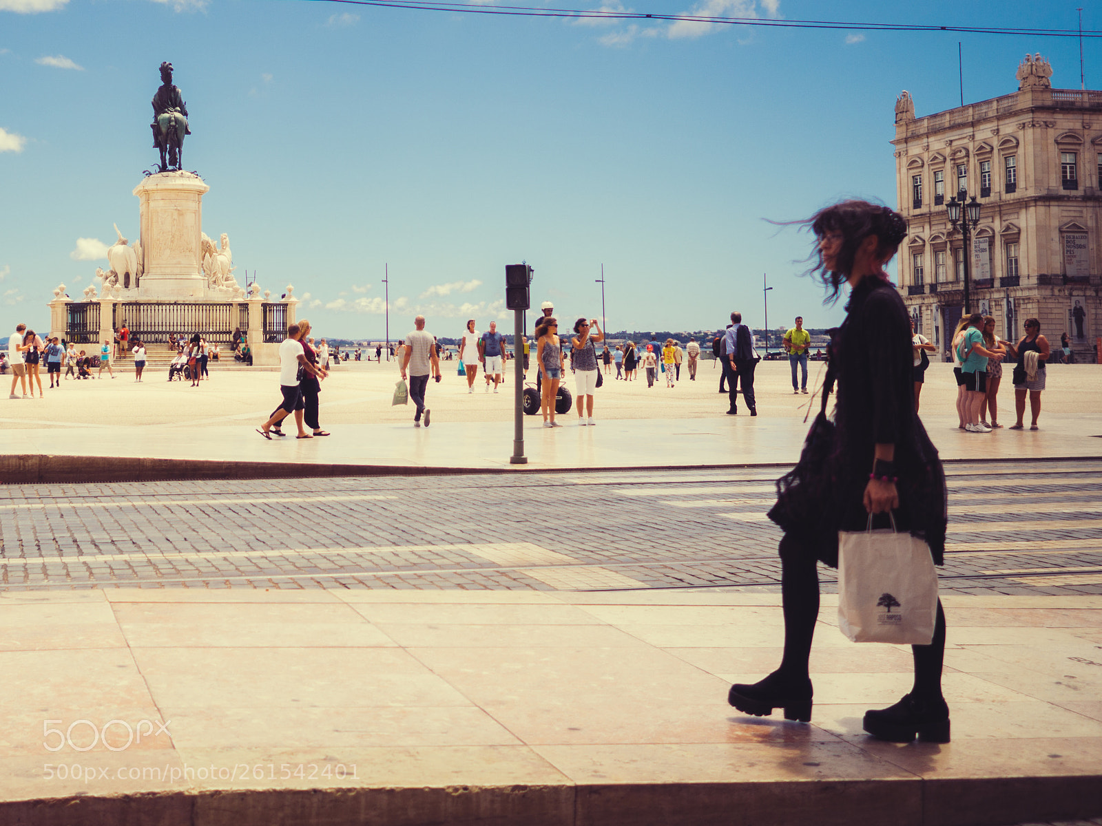Olympus OM-D E-M10 II sample photo. Street - lisbon photography