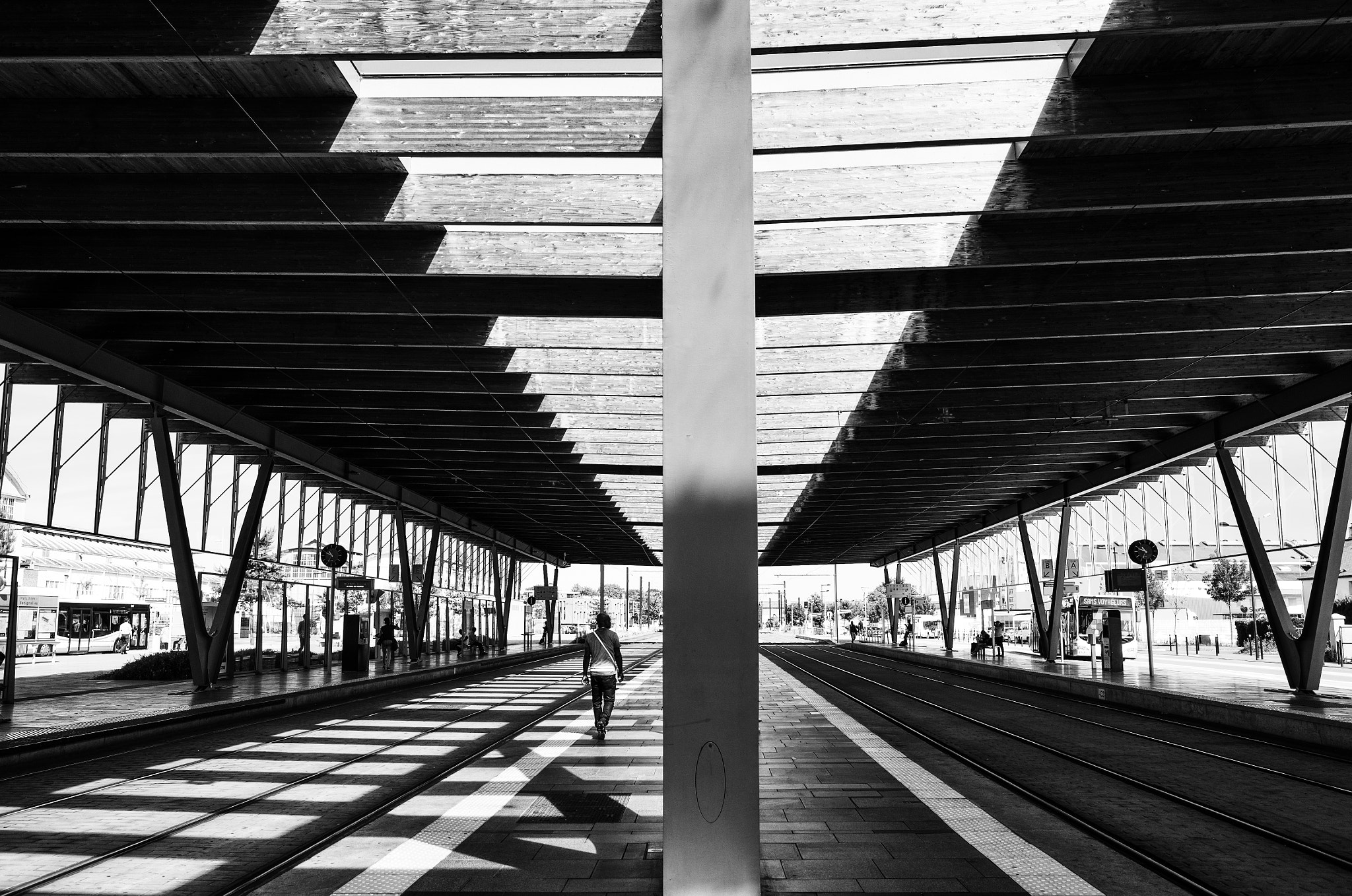 Ricoh GR II sample photo. Sur les quais photography