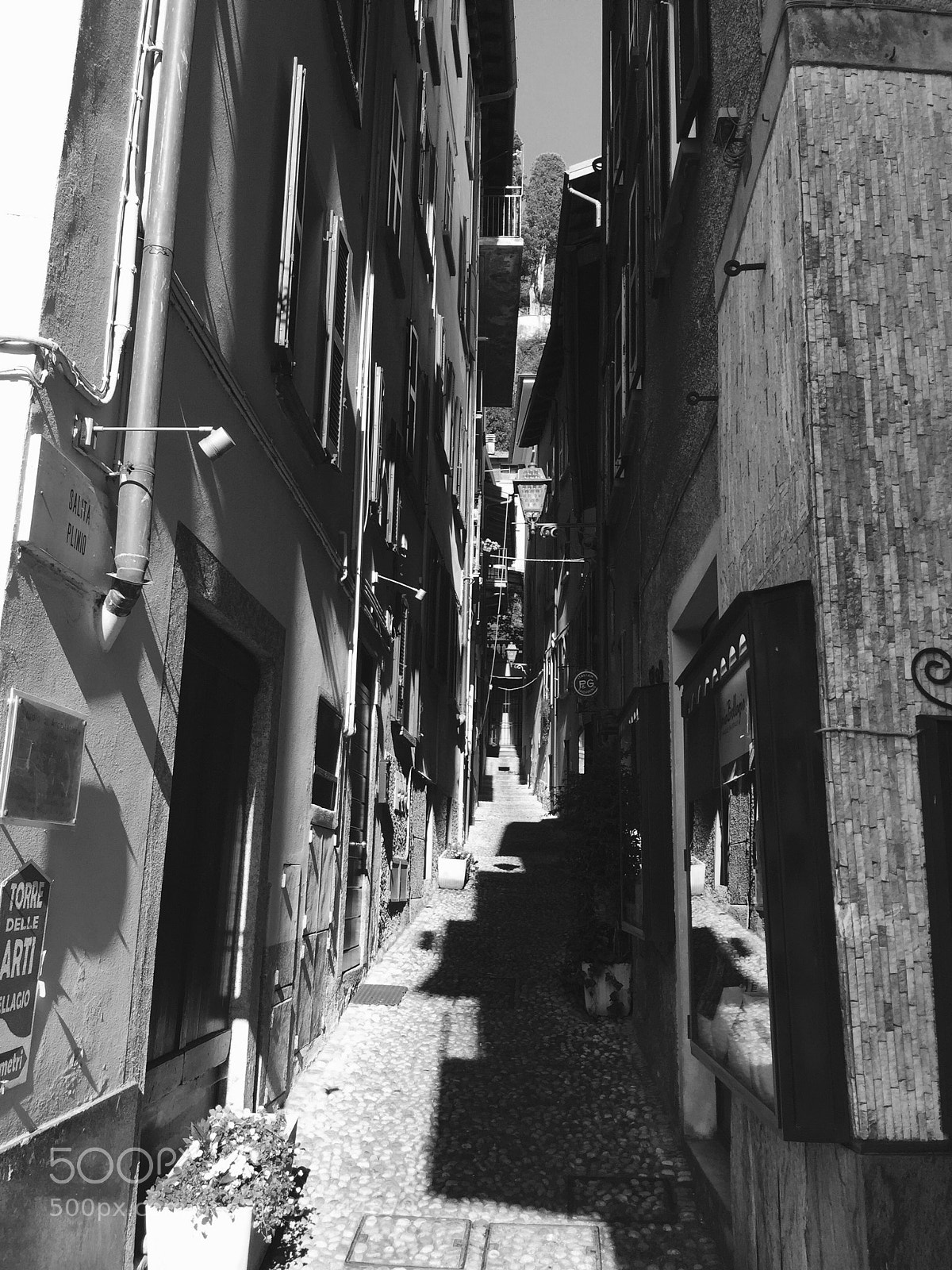 Apple iPhone 6 sample photo. Vie bellagio  photography