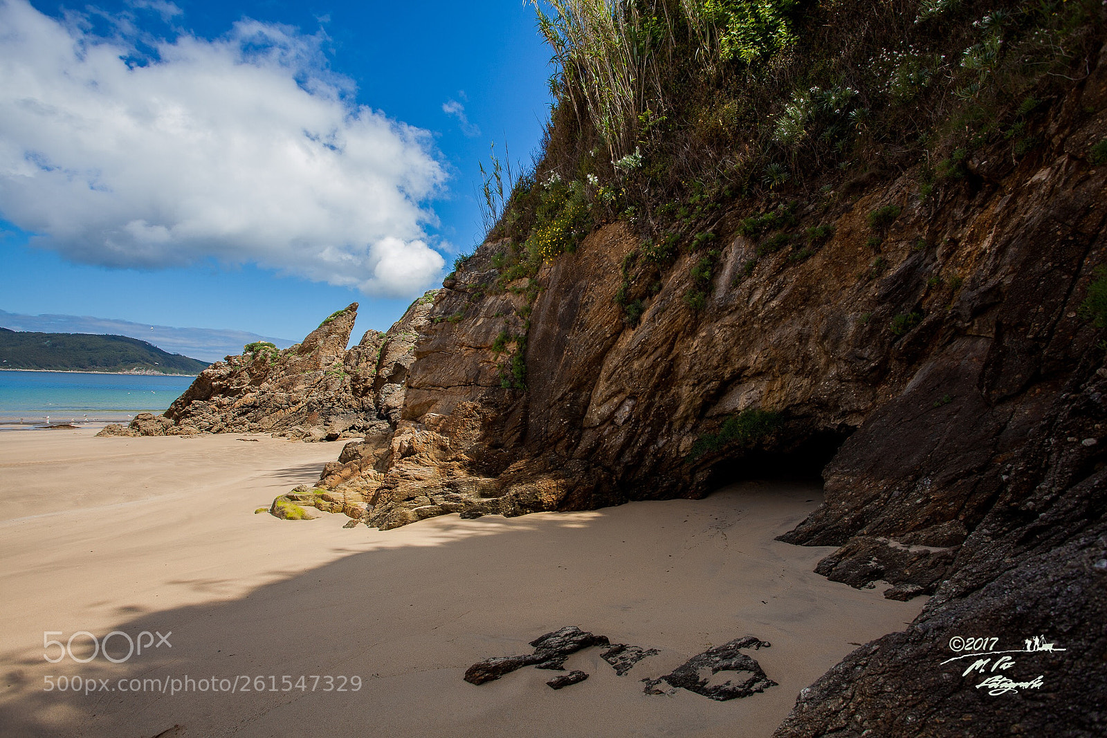 Canon EOS 5D Mark II sample photo. The cave  photography
