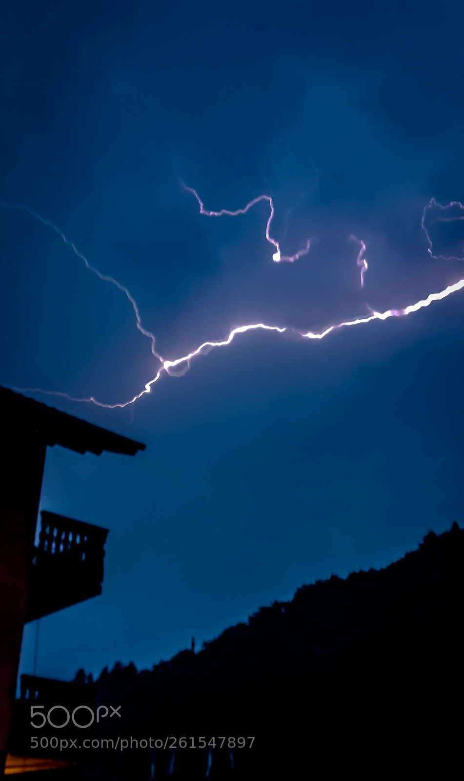 Samsung Galaxy S9+ sample photo. Lightning photography