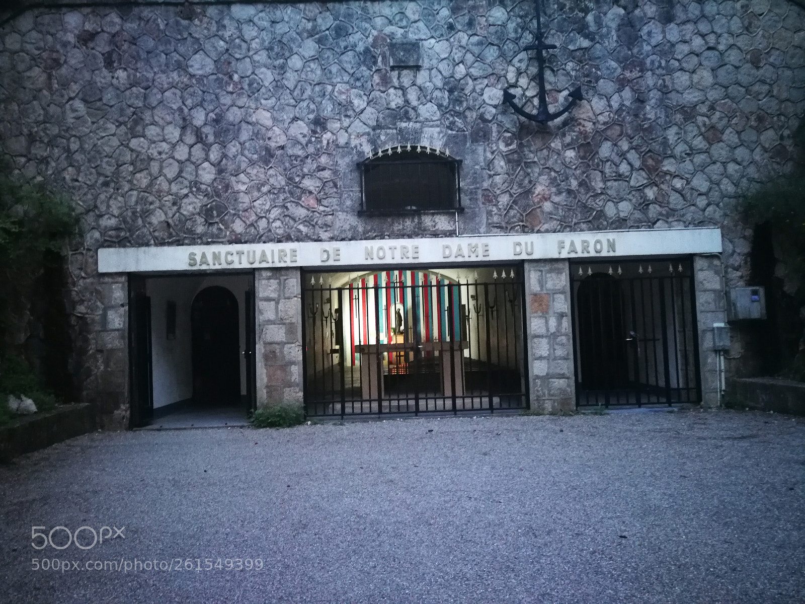 HUAWEI P10 sample photo. Sanctuaire du mont faron photography