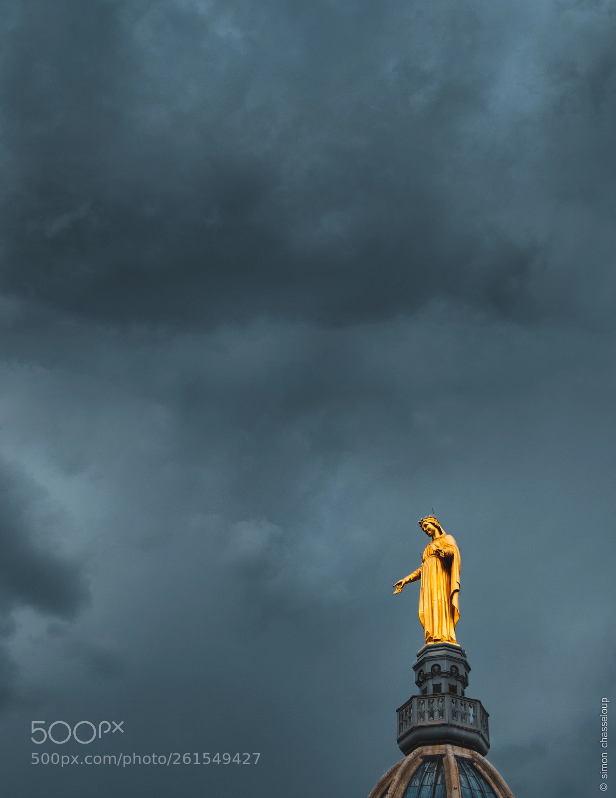 Fujifilm X-T2 sample photo. The saint before the photography