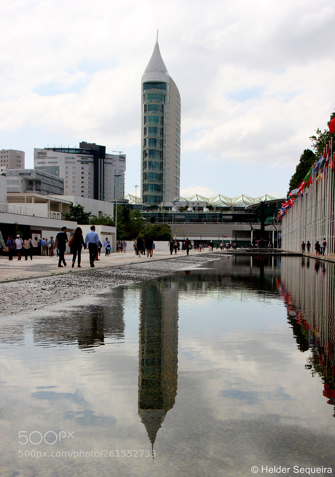 Canon EOS 550D (EOS Rebel T2i / EOS Kiss X4) sample photo. Reflections... photography