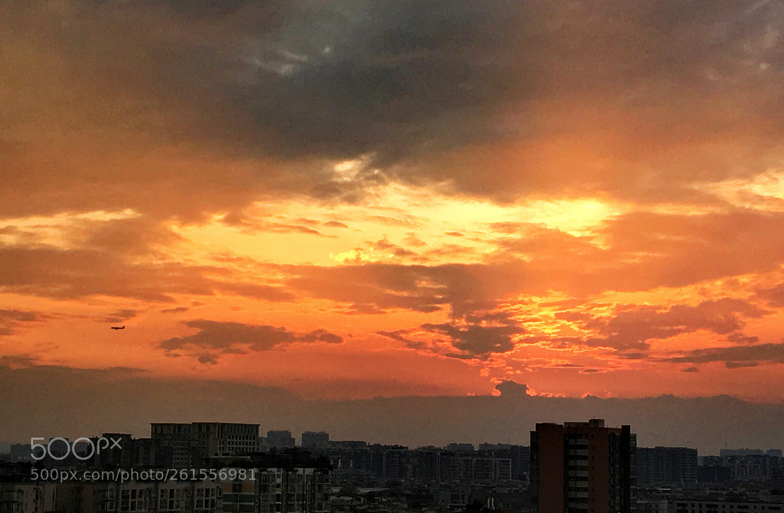 Apple iPhone 6s sample photo. Sunset in chengdu photography