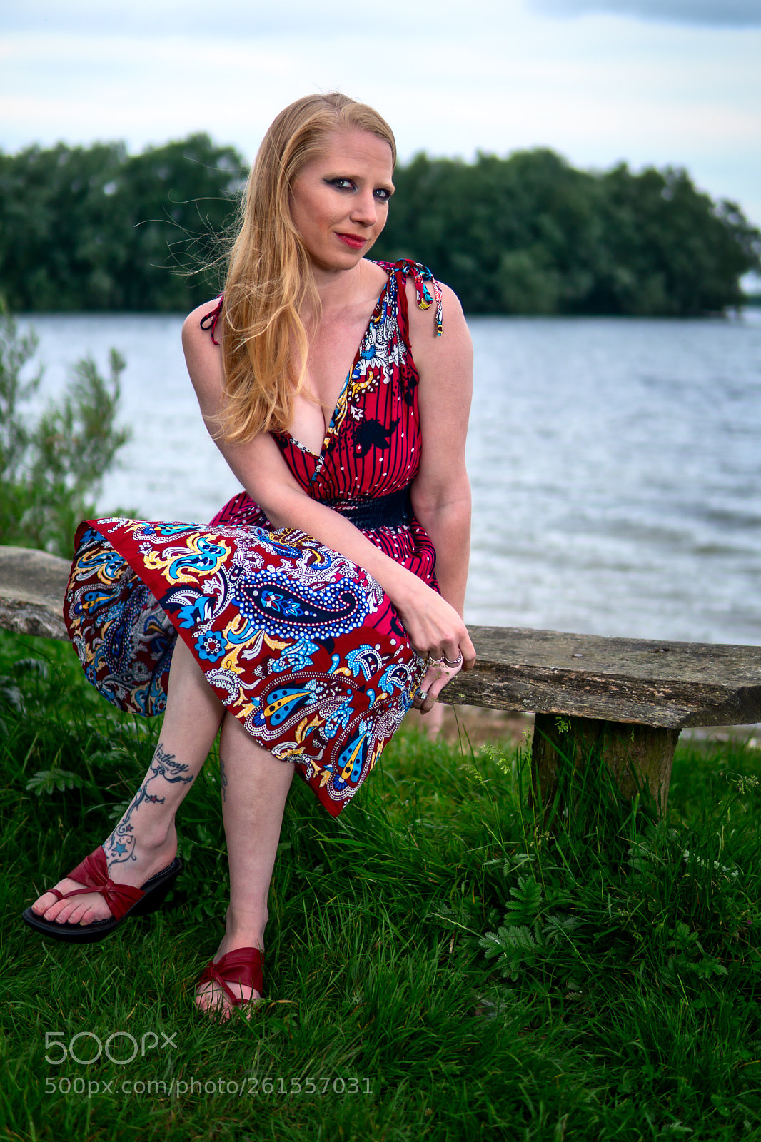 Sony a6300 sample photo. Sitting on a bench photography