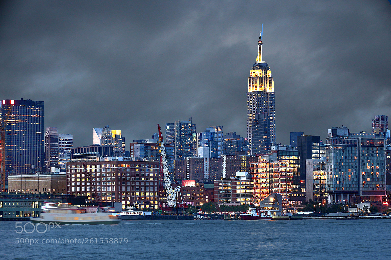 Nikon D3400 sample photo. Empire state circle line photography