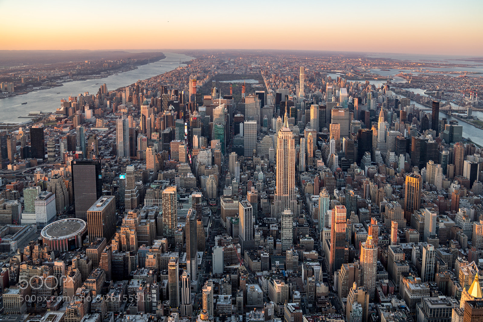 Sony a7R III sample photo. Golden hour, new york photography