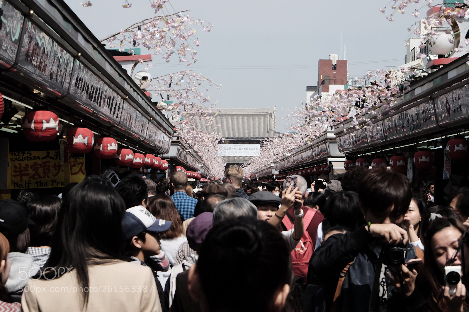 Fujifilm X-T10 sample photo. Sensoji  photography