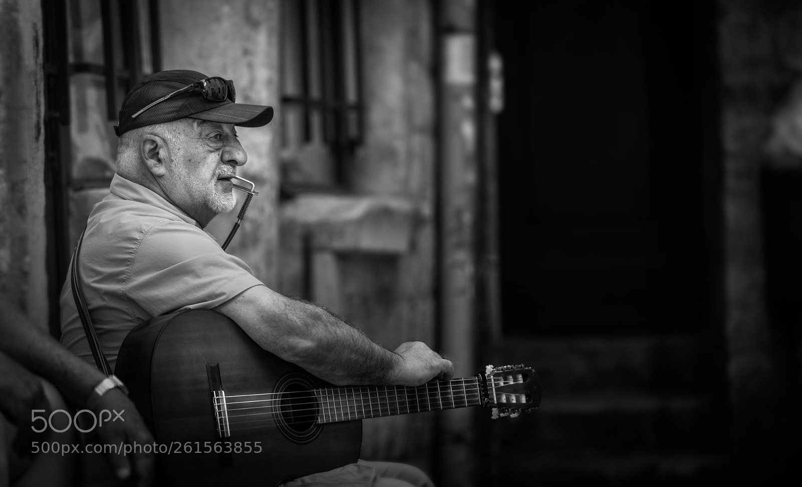 Canon EOS 6D Mark II sample photo. Bw life photography