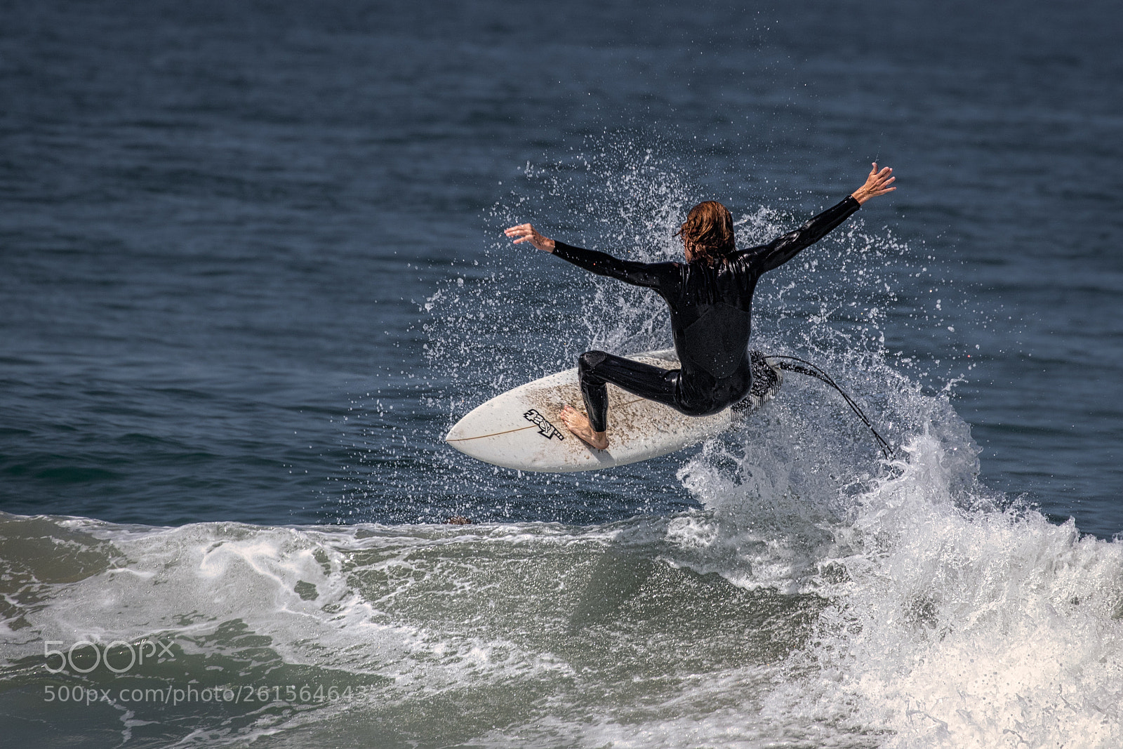 Canon EOS 7D Mark II sample photo. Small wave, big air photography