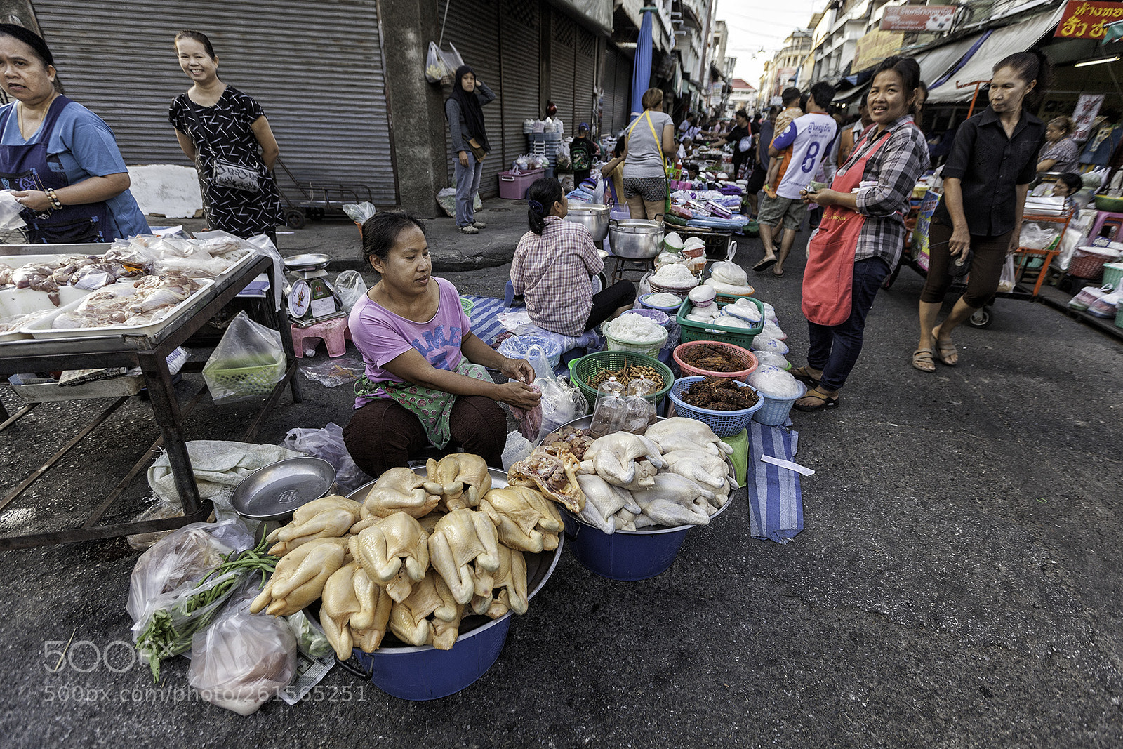 Canon EOS 5D Mark II sample photo. Markets photography
