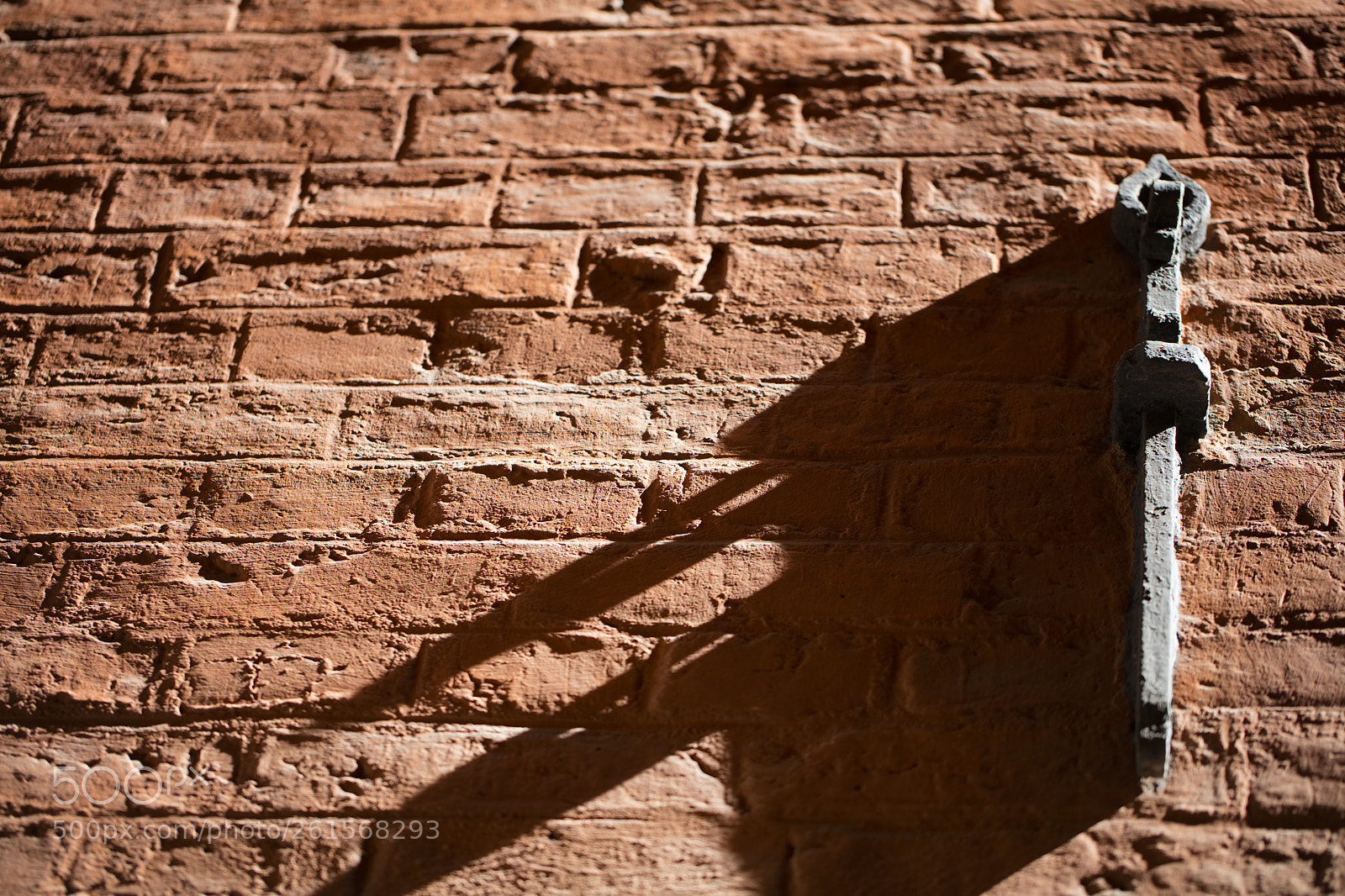 Canon EOS 5DS R sample photo. Decorated wall from 1800s photography