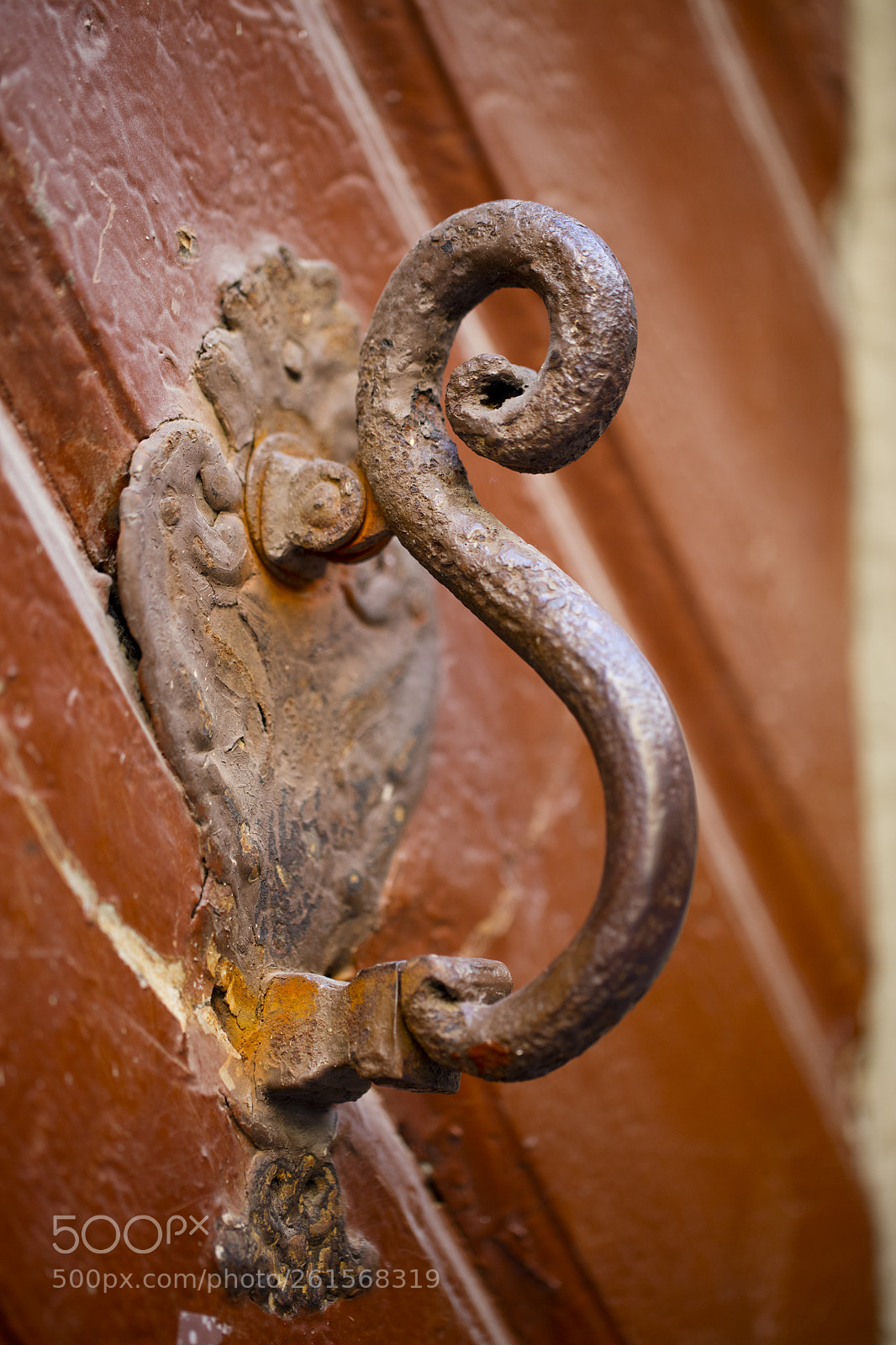 Canon EOS 5DS R sample photo. Door knock from 1800s photography