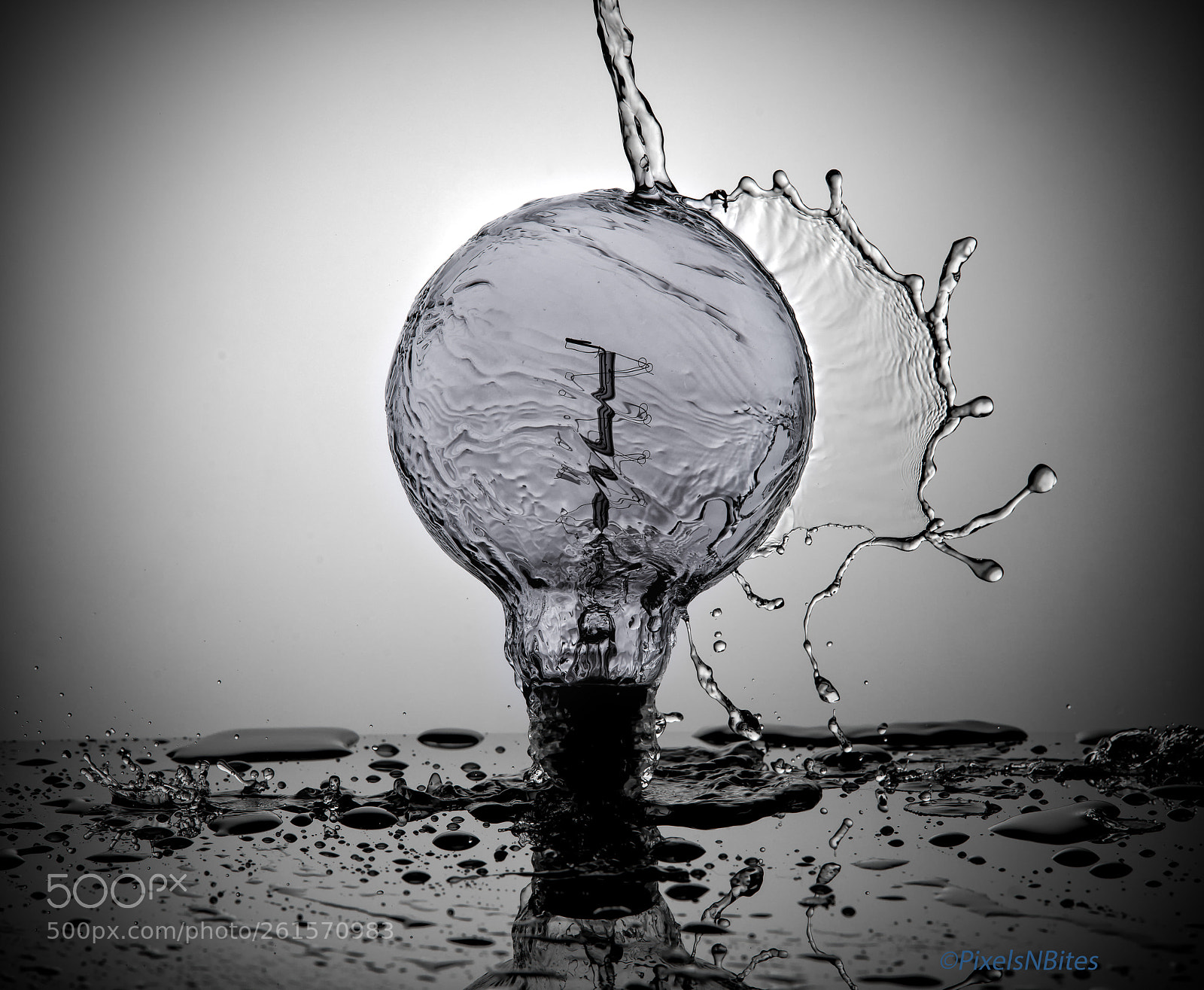 Canon EOS 5DS sample photo. Electrifying photography