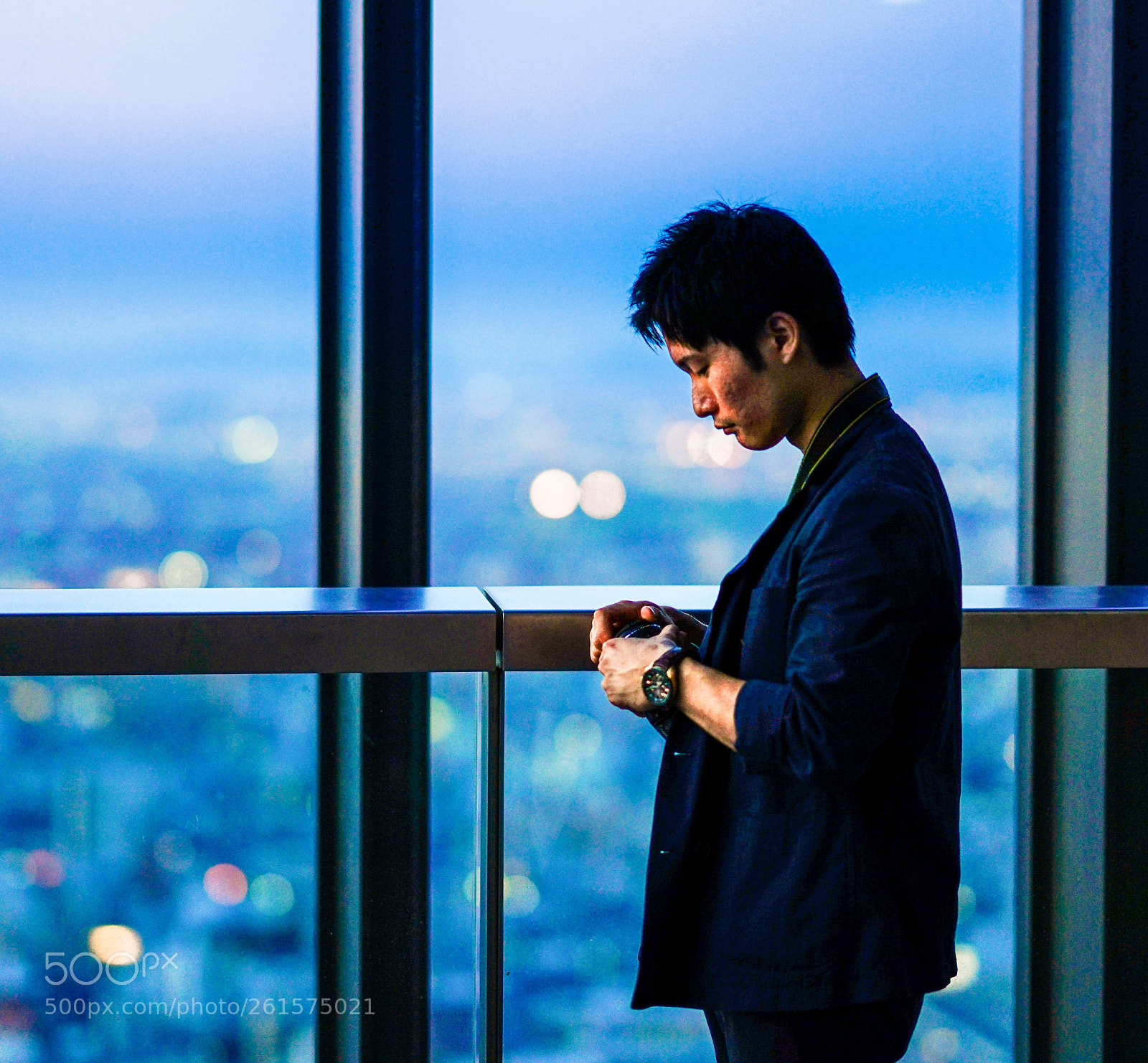 Sony a7 II sample photo. Man with night view photography