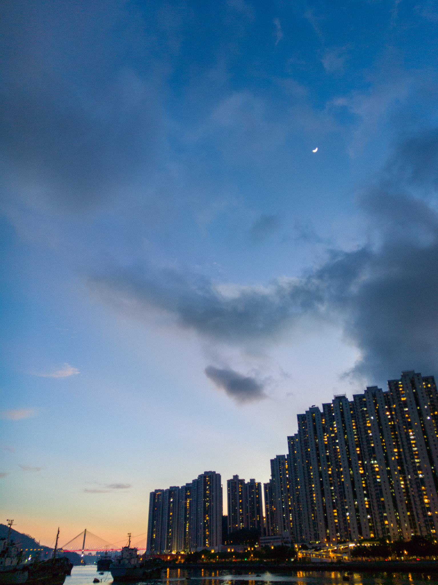 HTC U11 sample photo. Sunset in tsuen wan, hong kong photography