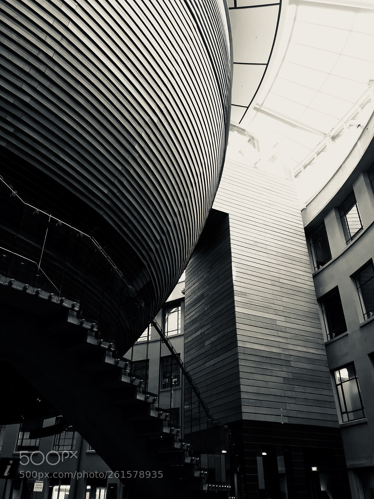 Apple iPhone 7 Plus sample photo. Auckland museum photography