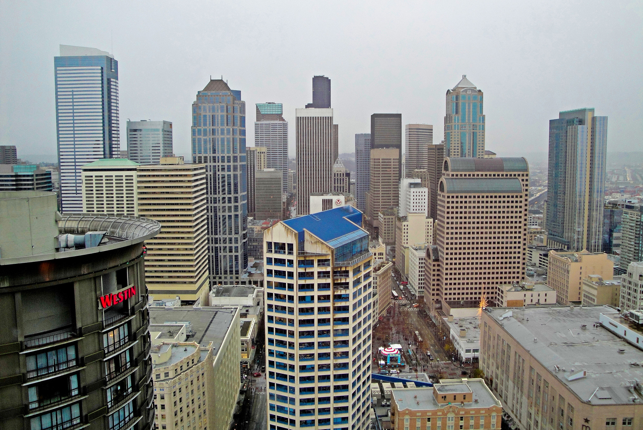 Sony Cyber-shot DSC-W290 sample photo. Seattle skyline circa 2010 photography