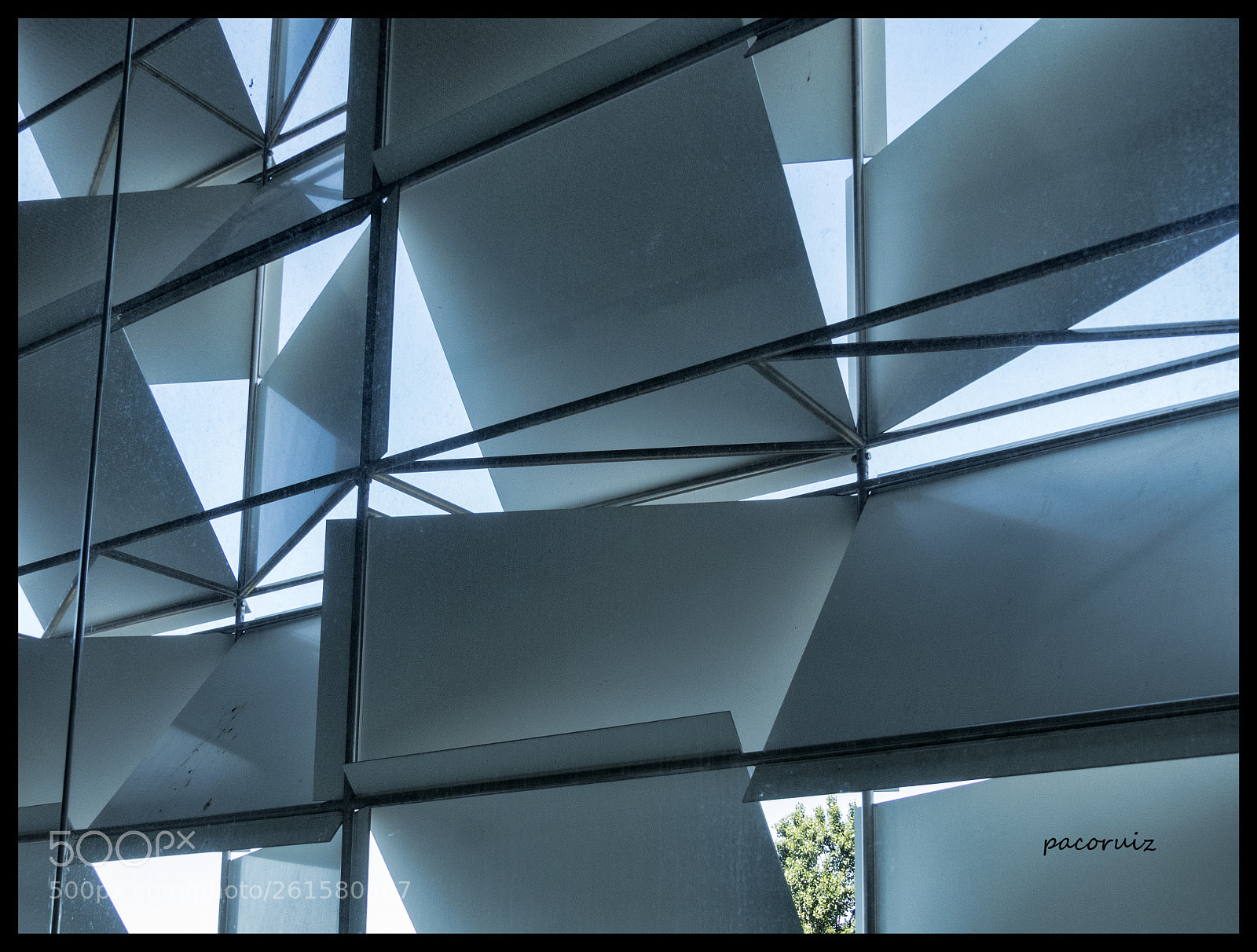 Panasonic Lumix DMC-FZ300 sample photo. Lineas photography