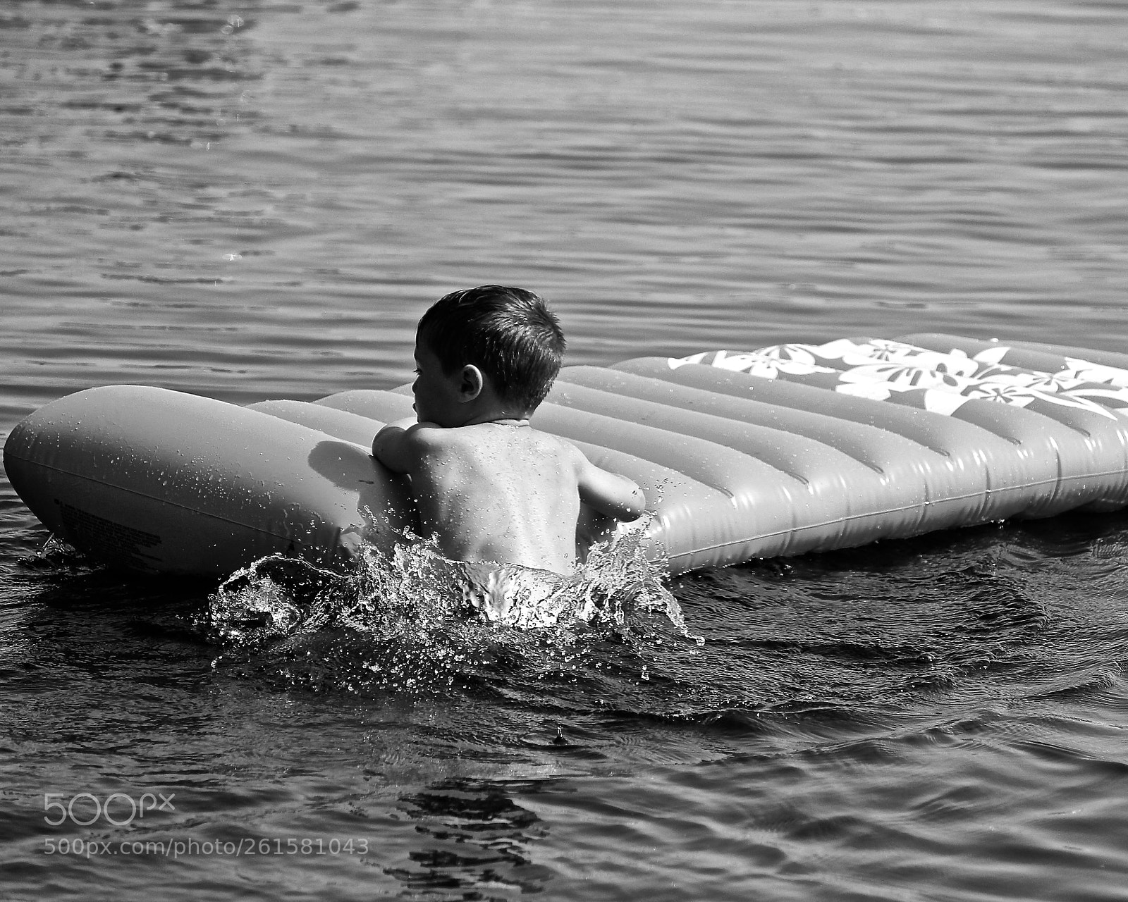 Canon EOS 600D (Rebel EOS T3i / EOS Kiss X5) sample photo. Toddy swim photography