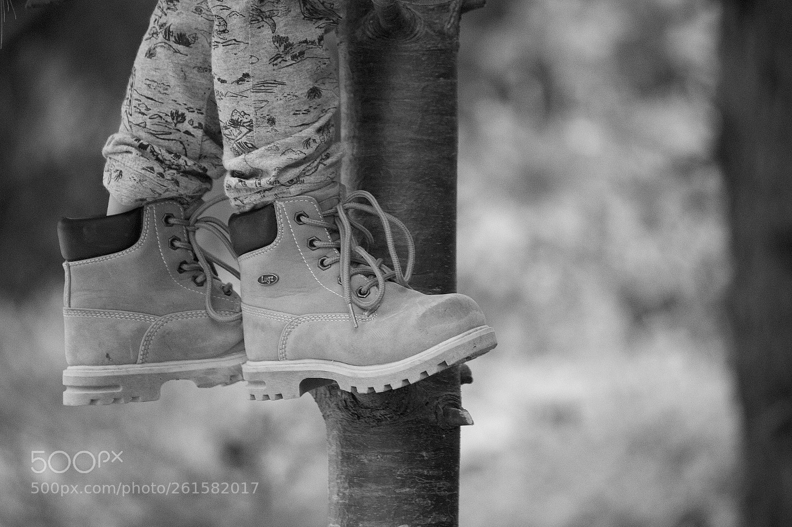 Canon EOS 600D (Rebel EOS T3i / EOS Kiss X5) sample photo. Climbing boots photography