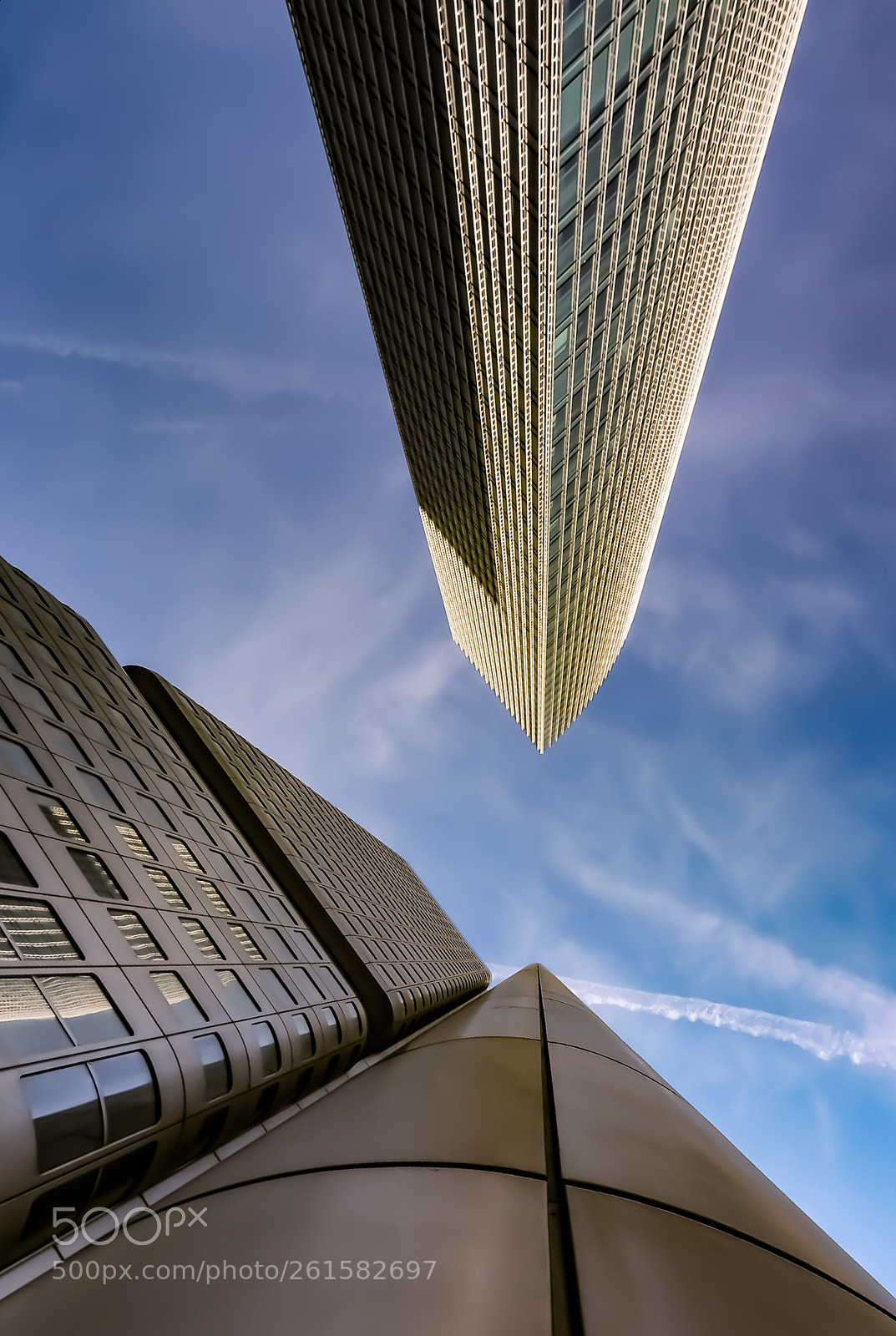Canon EOS 700D (EOS Rebel T5i / EOS Kiss X7i) sample photo. Silvertower frankfurt photography