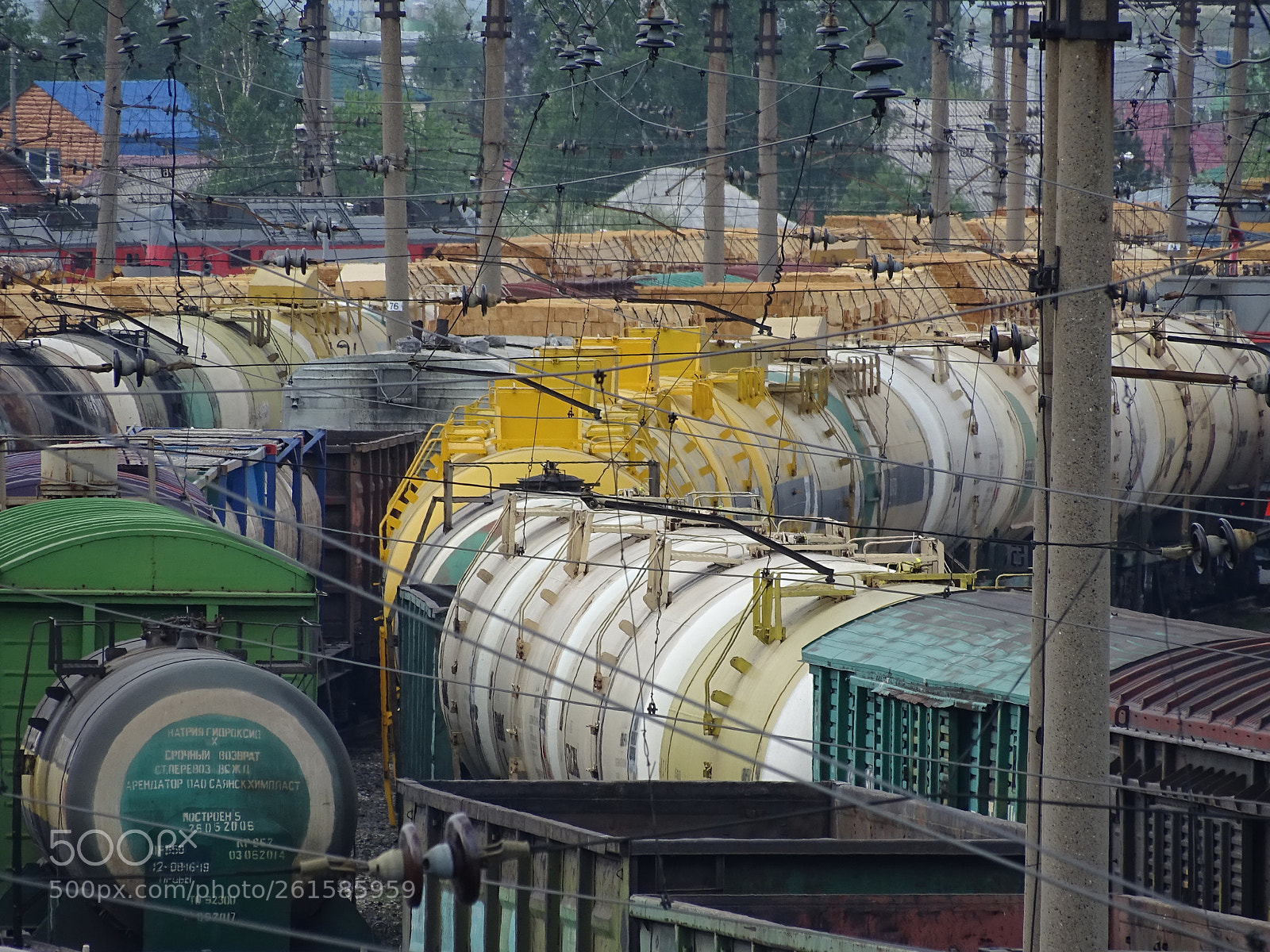 Sony DSC-HX400 sample photo. Train station photography