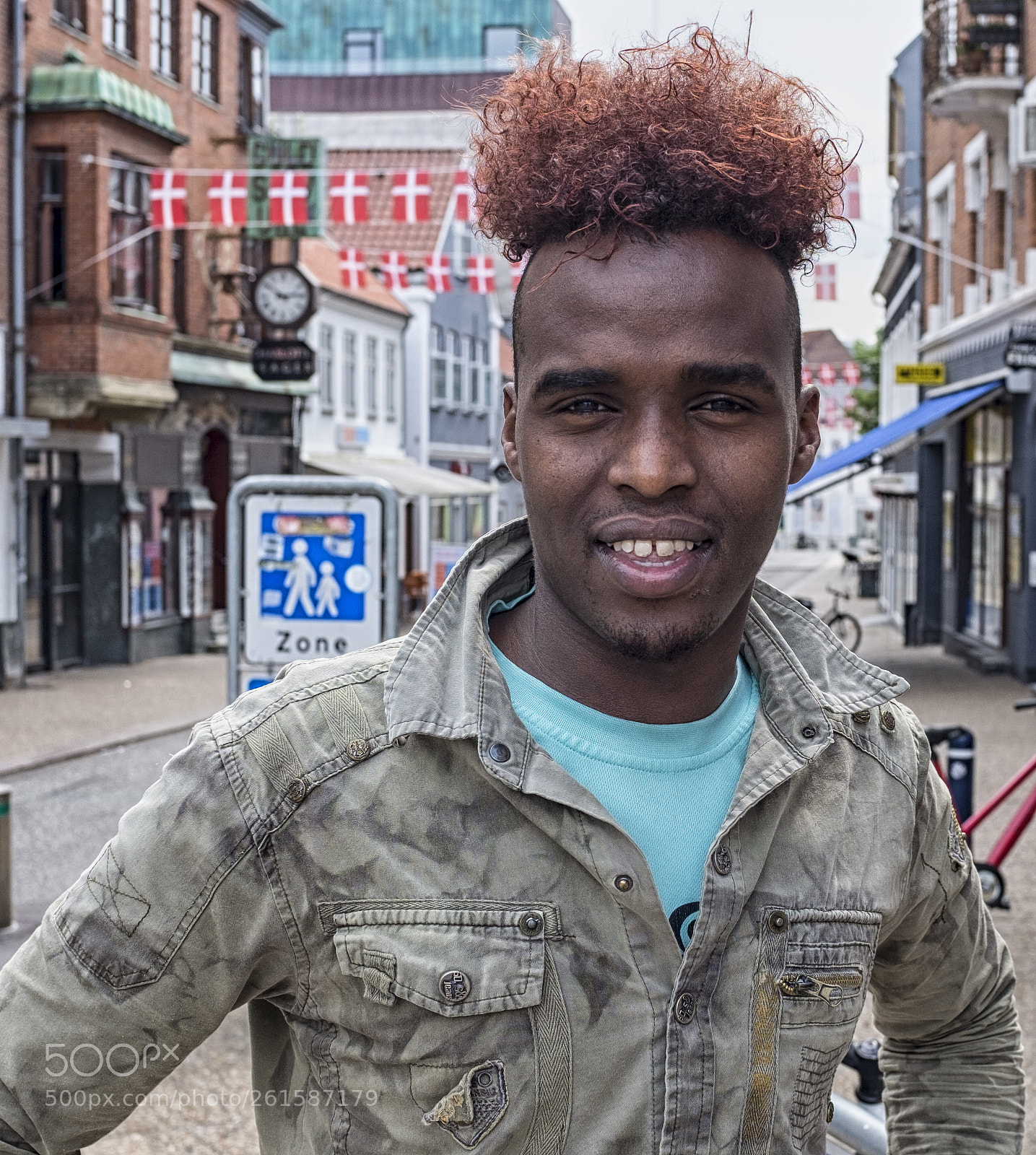 Fujifilm X100S sample photo. Fancy haircut photography