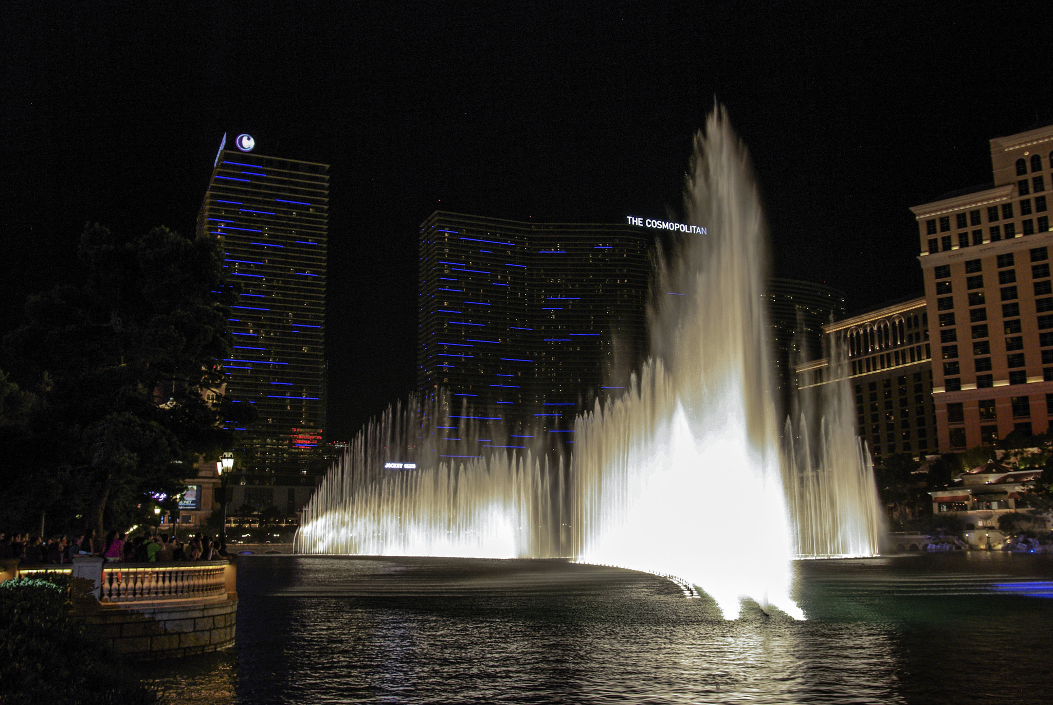 Pentax K20D sample photo. Music foutain photography