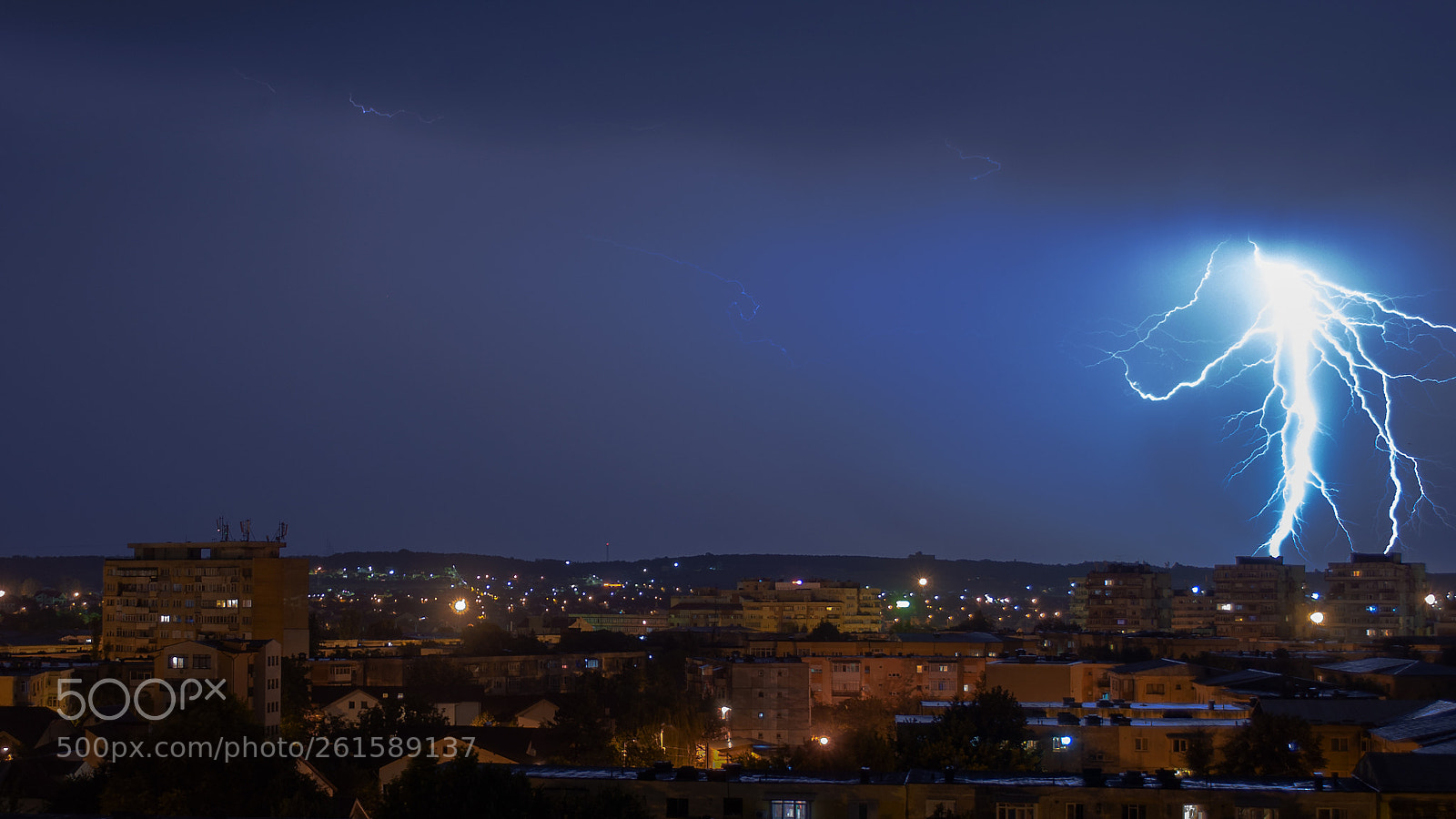 Nikon D90 sample photo. Lightning photography