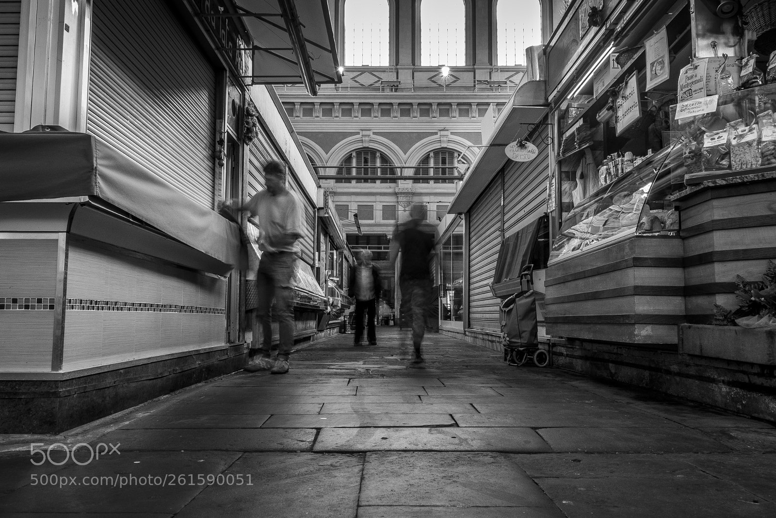 Canon EOS 80D sample photo. Central market of livorno photography