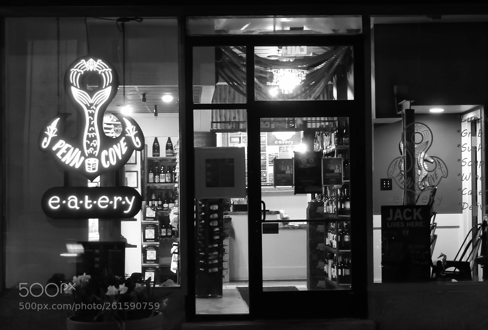 Panasonic Lumix DMC-FZ200 sample photo. Wait for morning photography