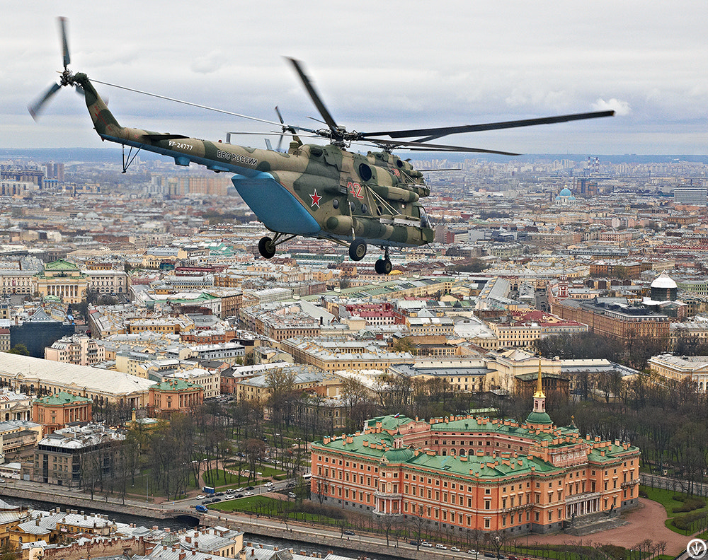 Sony SLT-A65 (SLT-A65V) sample photo. Helicopter over the city photography