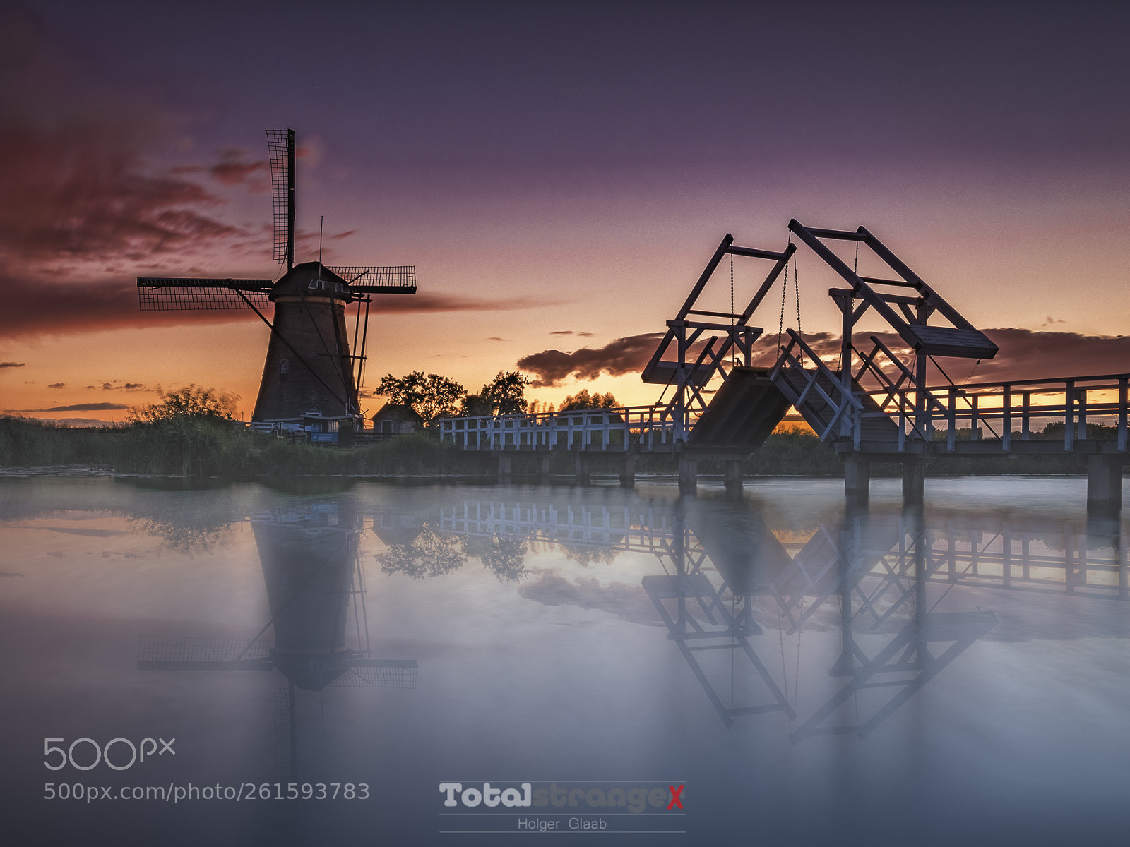 Fujifilm X-T20 sample photo. Dark kinderdijk (cv) photography