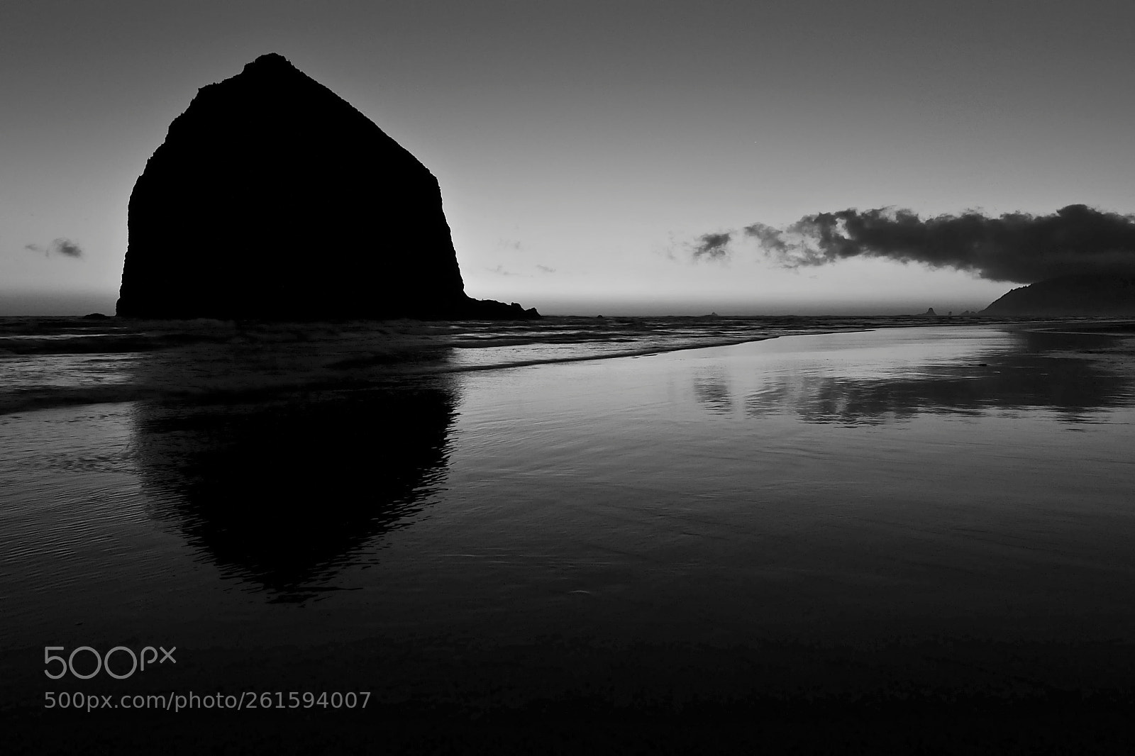 Nikon D300S sample photo. Haystack silhouette photography