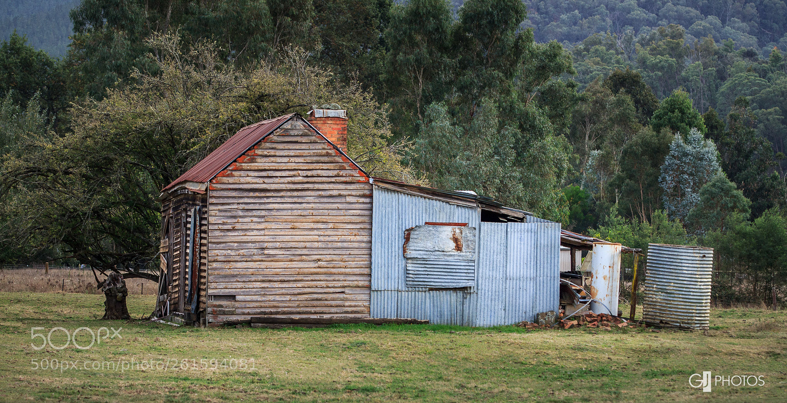 Canon EOS 60D sample photo. Timber and iron photography