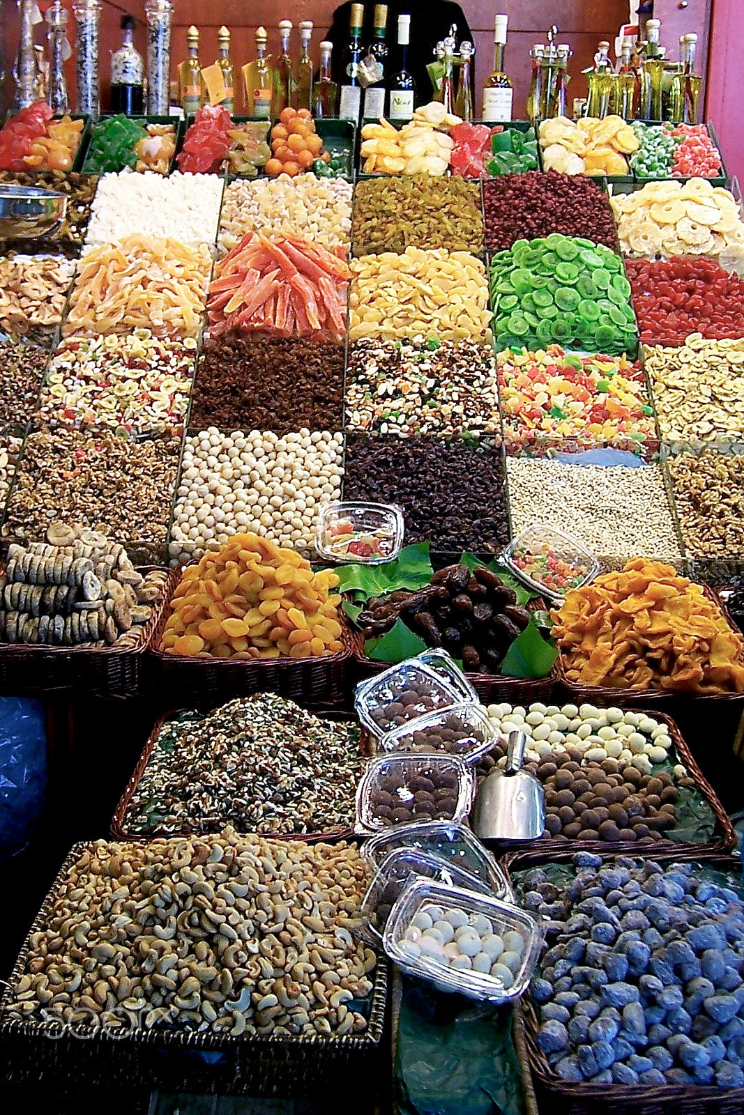 Kodak DX7440 ZOOM DIGITAL CAMERA sample photo. Market stall - boqueria barcelone photography
