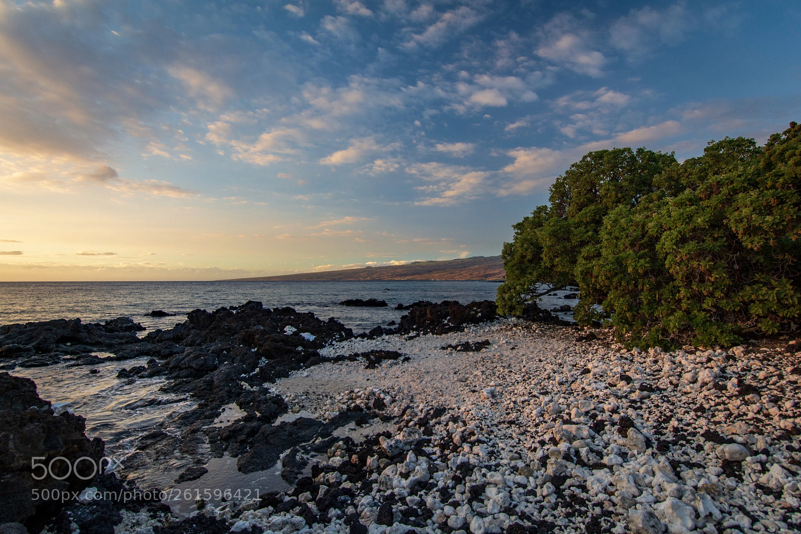 Nikon D5200 sample photo. Sunset on holoholokai beach photography