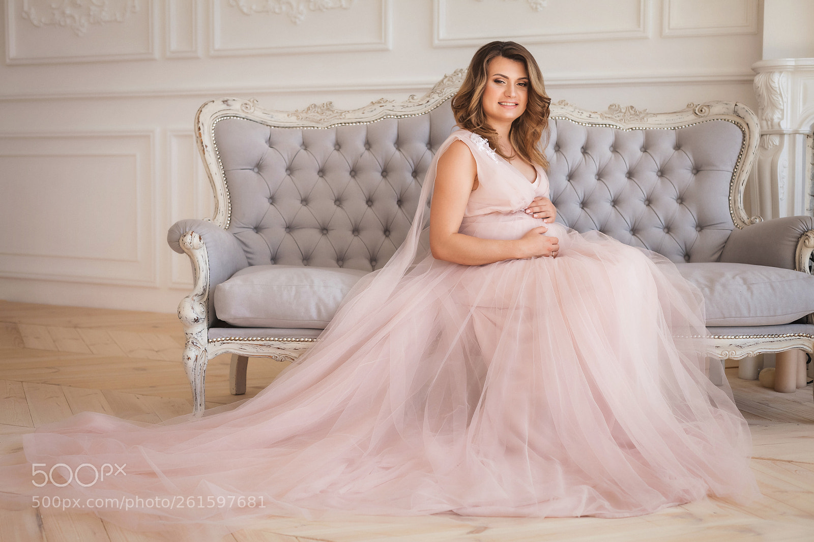 Canon EOS 5D Mark II sample photo. Young pregnant girl sitting photography