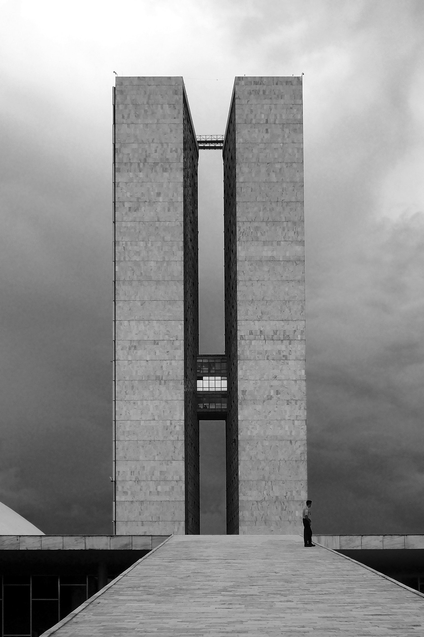 Leica C-LUX 1 sample photo. Palácio do congresso nacional photography