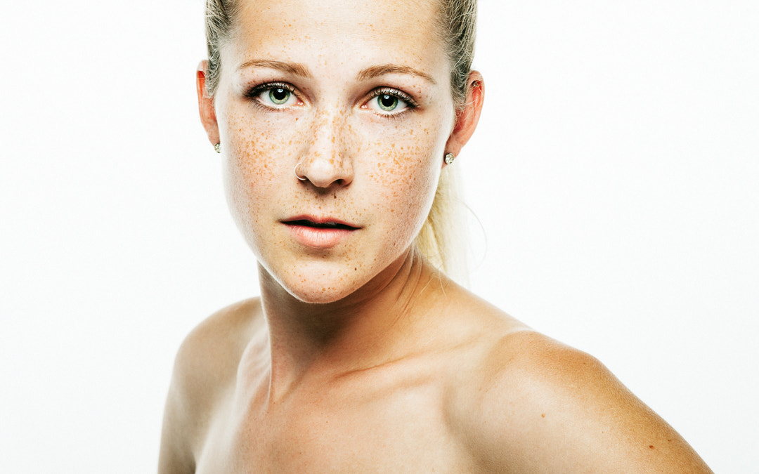 Canon EOS-1Ds Mark III sample photo. Freckles photography