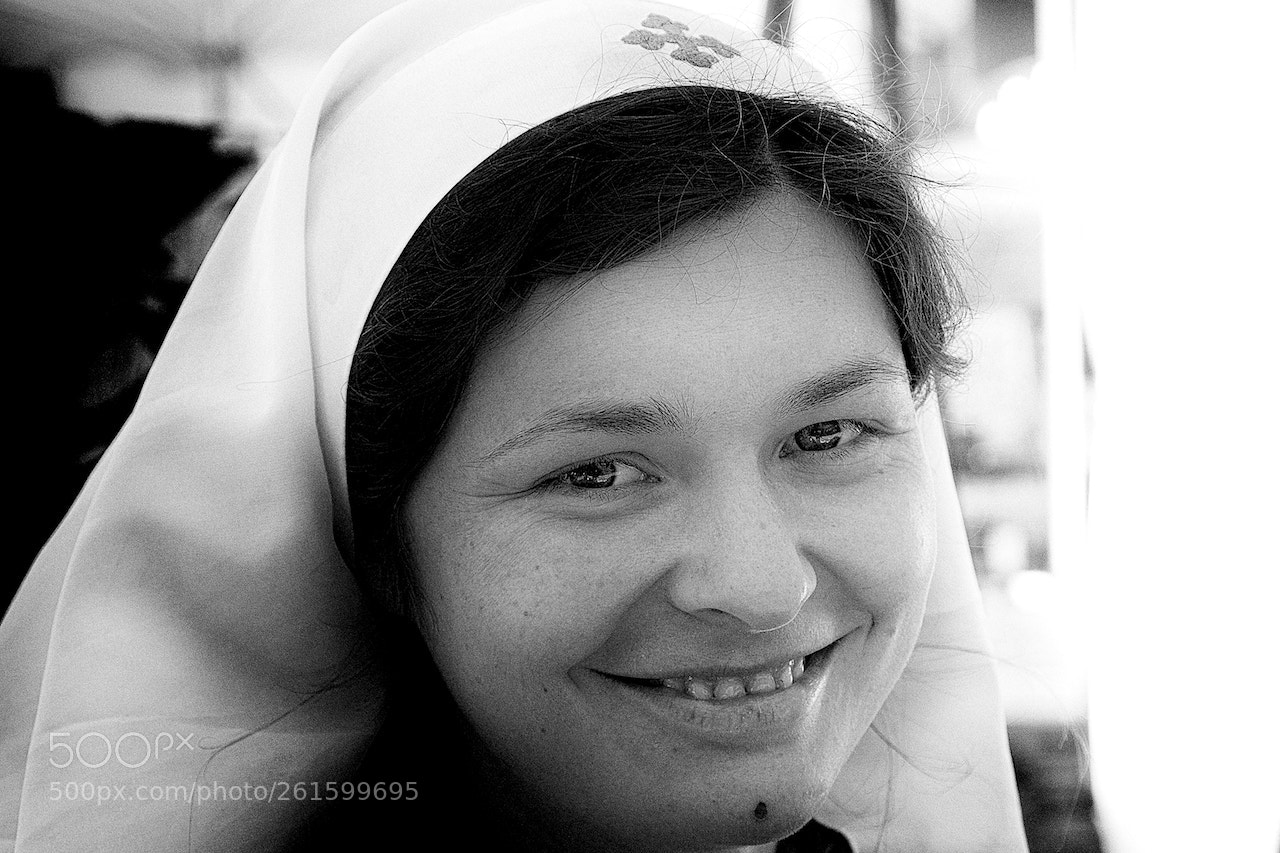Fujifilm X-T10 sample photo. The nun photography