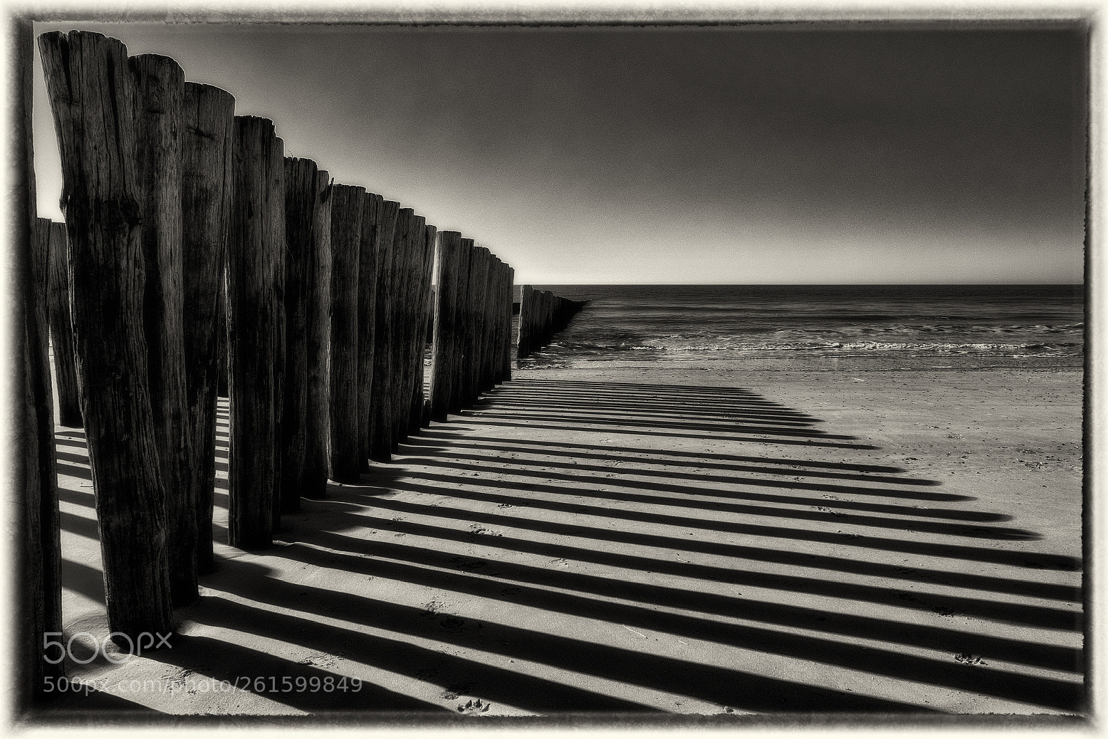 Fujifilm X-T1 sample photo. Breakwater in b&w photography