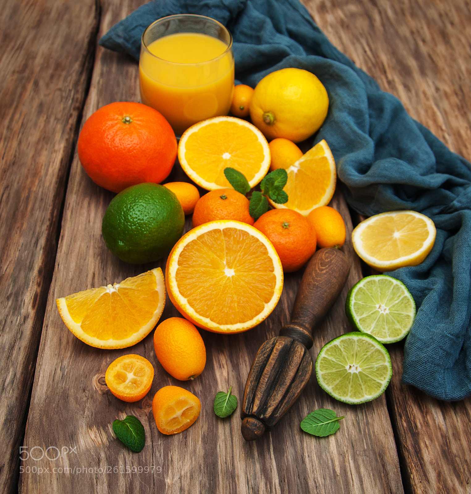 Nikon D90 sample photo. Fresh citrus fruits and photography