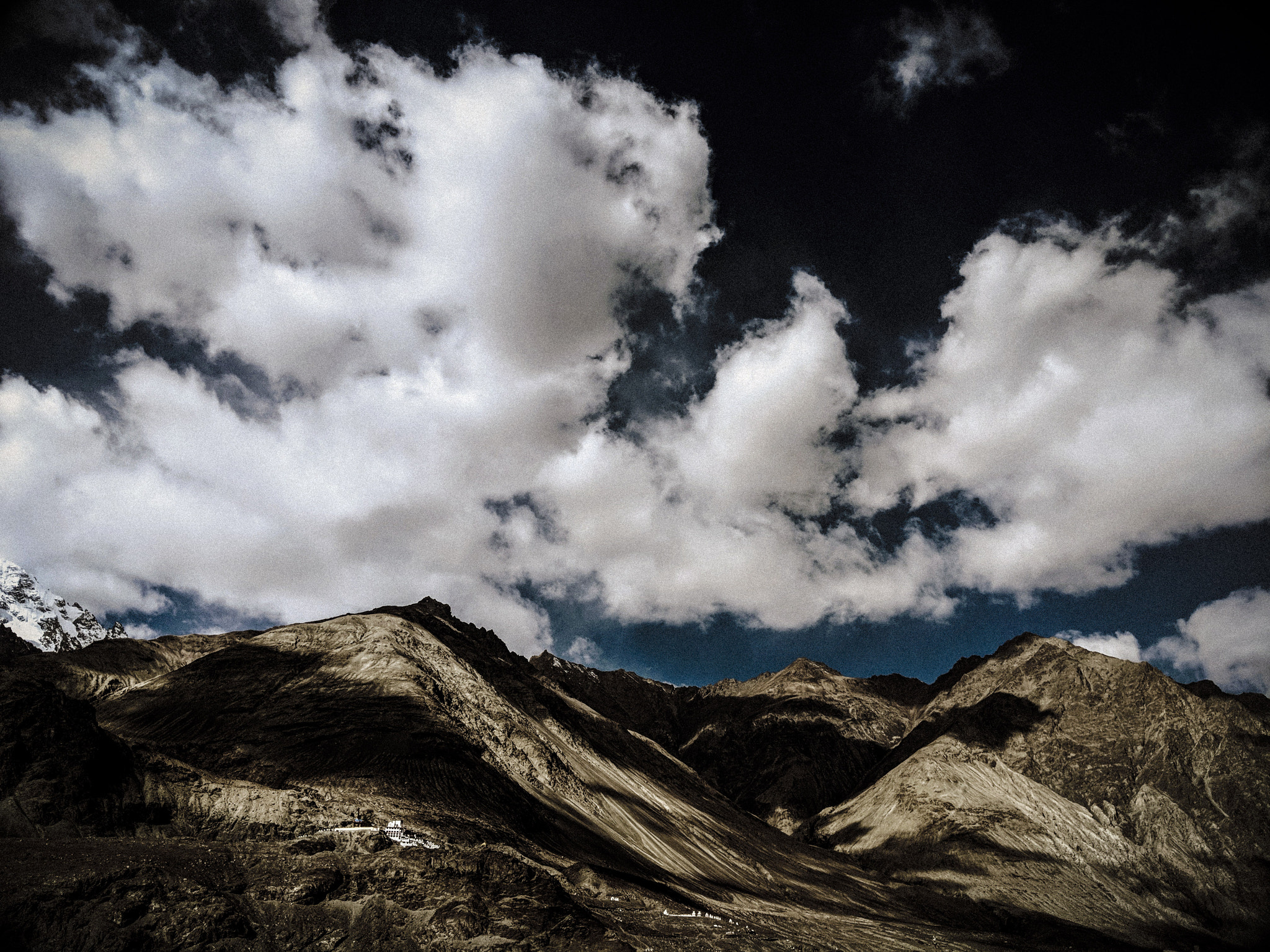 Google Pixel 2 XL sample photo. The clouds moved on..but the trails remained with me.. photography
