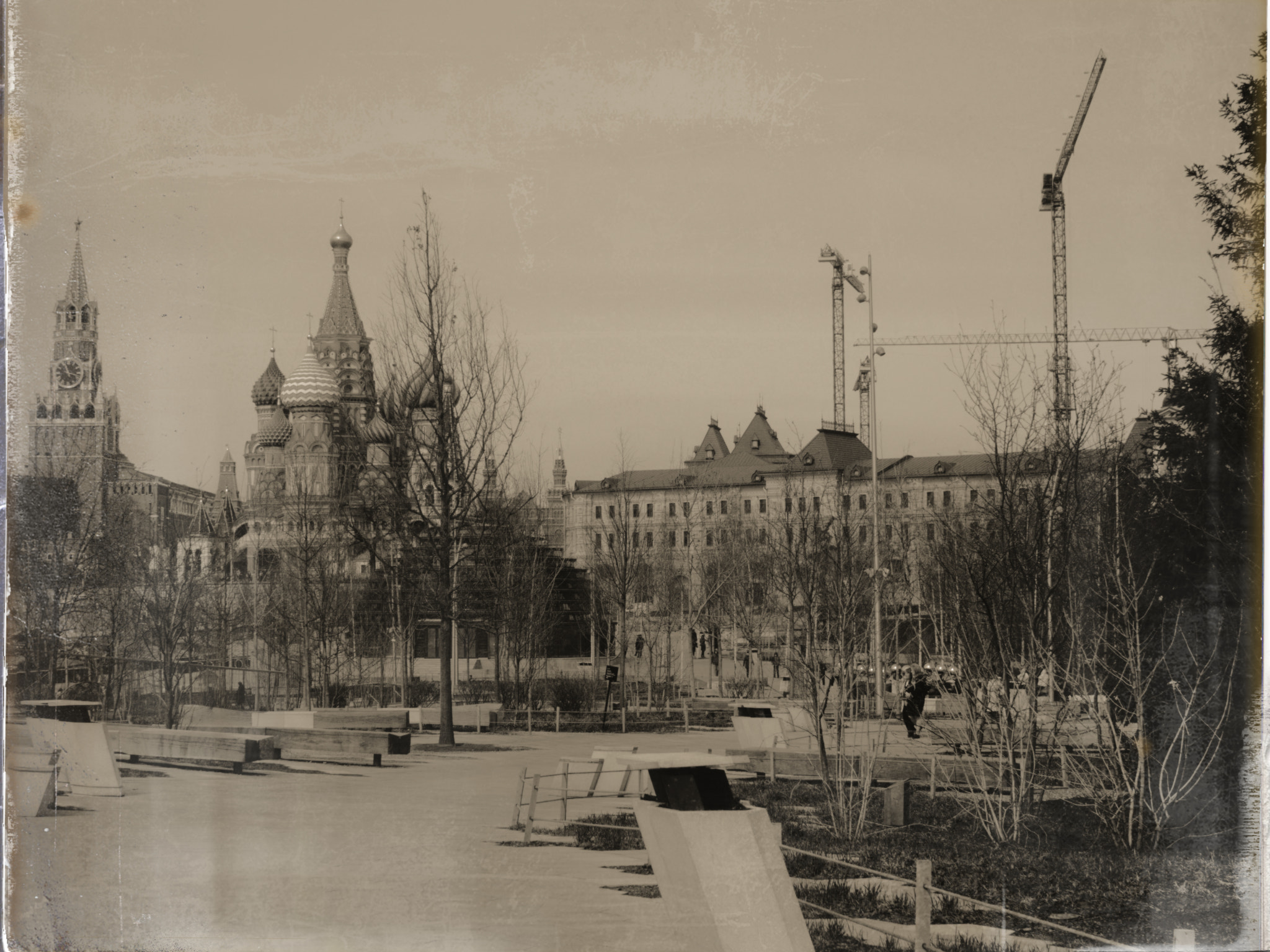 Panasonic Lumix DMC-G2 sample photo. The kremlin , the black-and-white photo photography