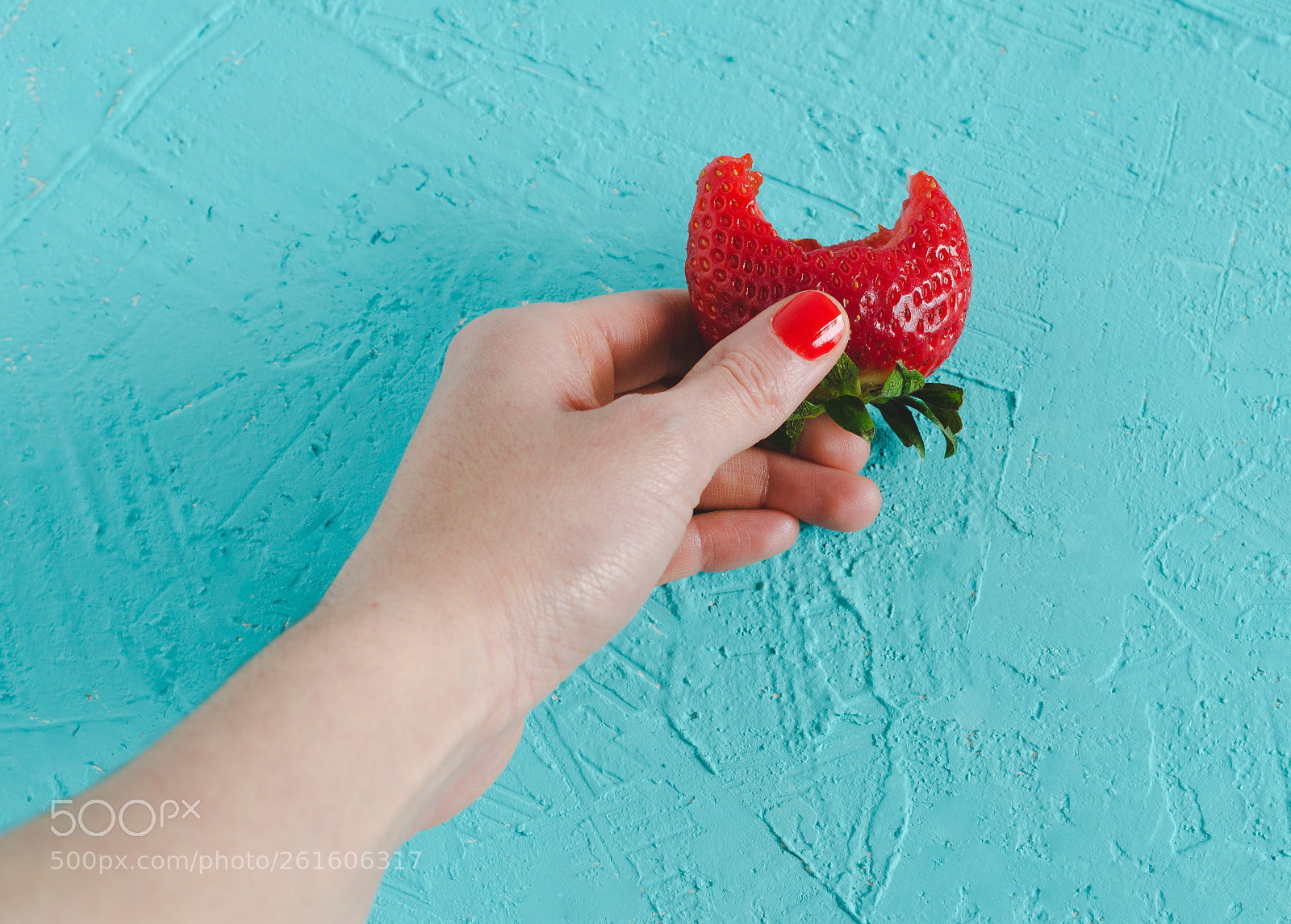 Nikon D5100 sample photo. Hand holding a ripe photography