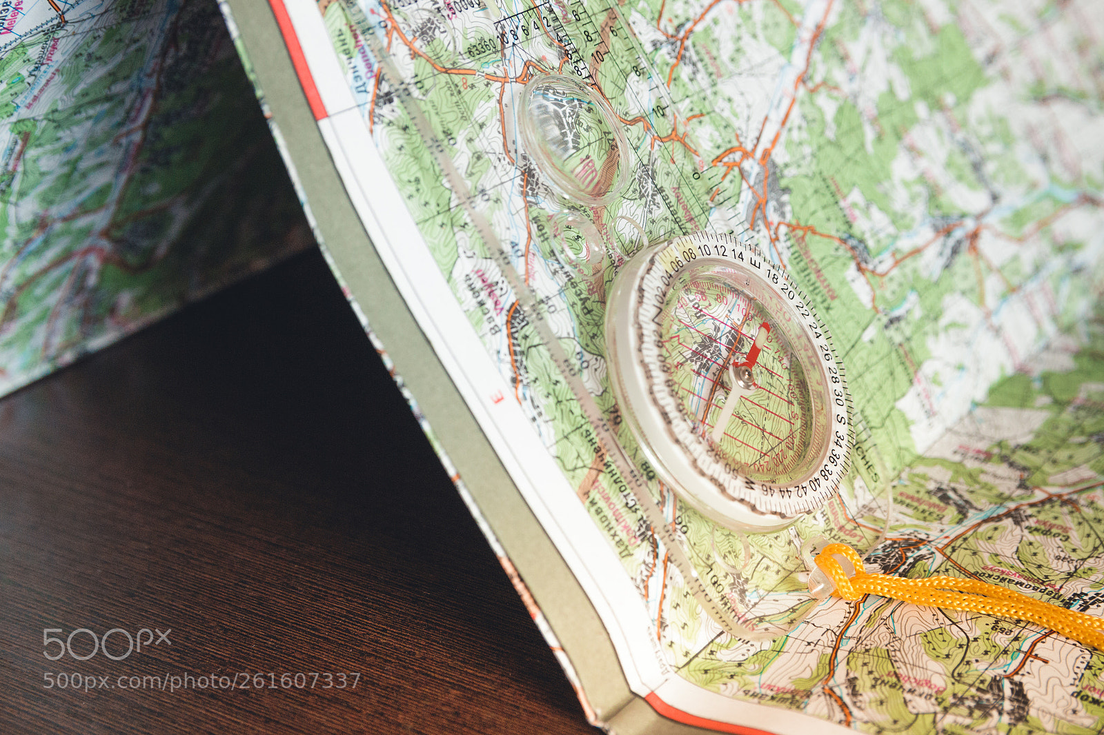 Canon EOS 70D sample photo. A compass on the photography