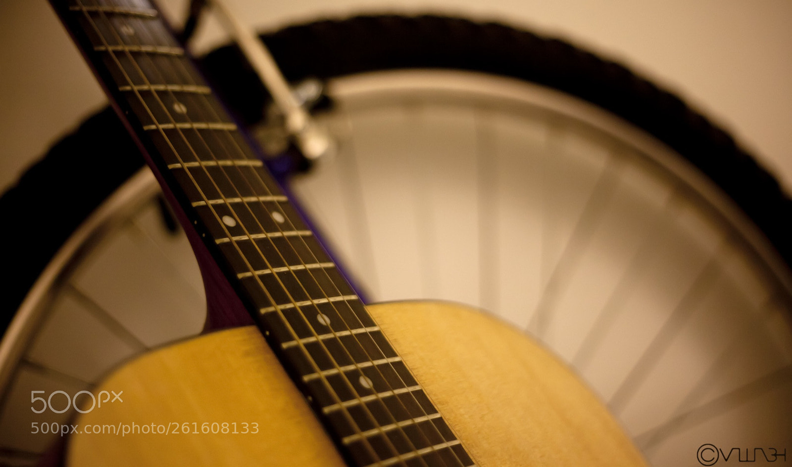 Canon EOS 5D Mark II sample photo. Guitar photography